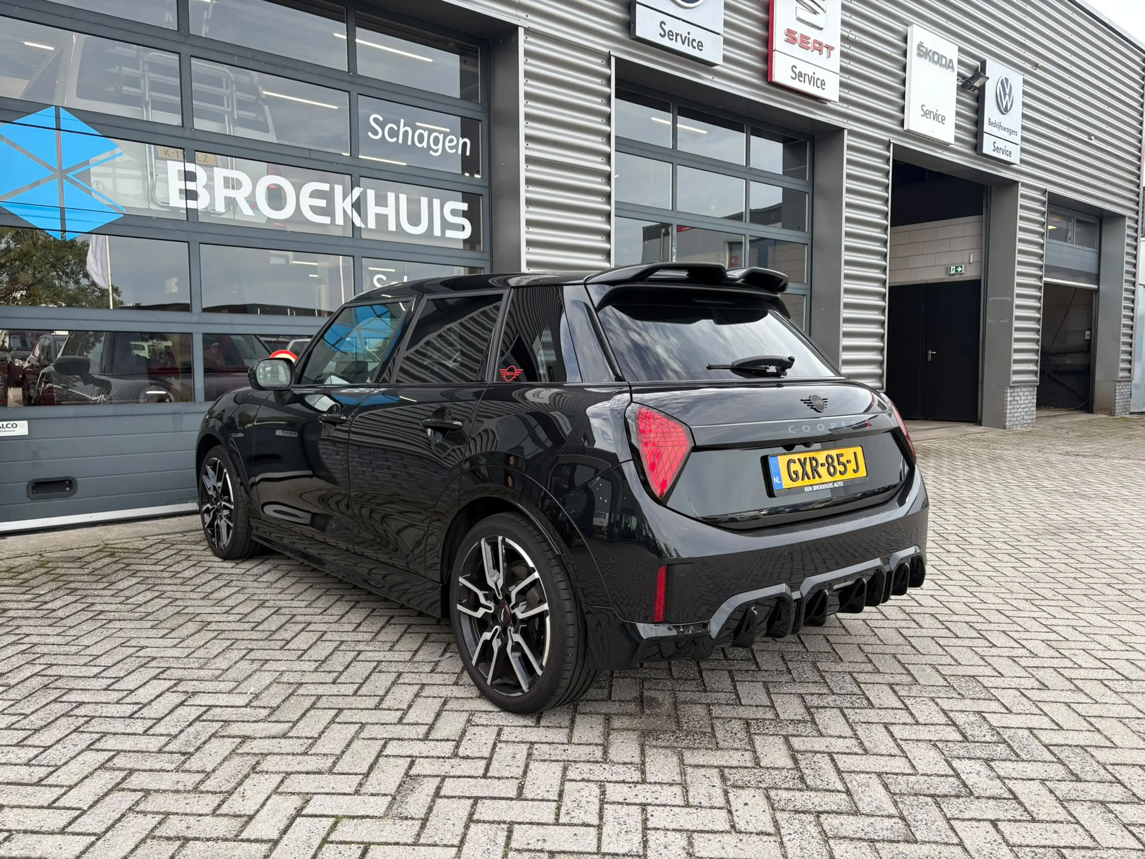 MINI Cooper S 5-Deurs 2.0 John Cooper Works XL 204 pk | Achterui — photo 9