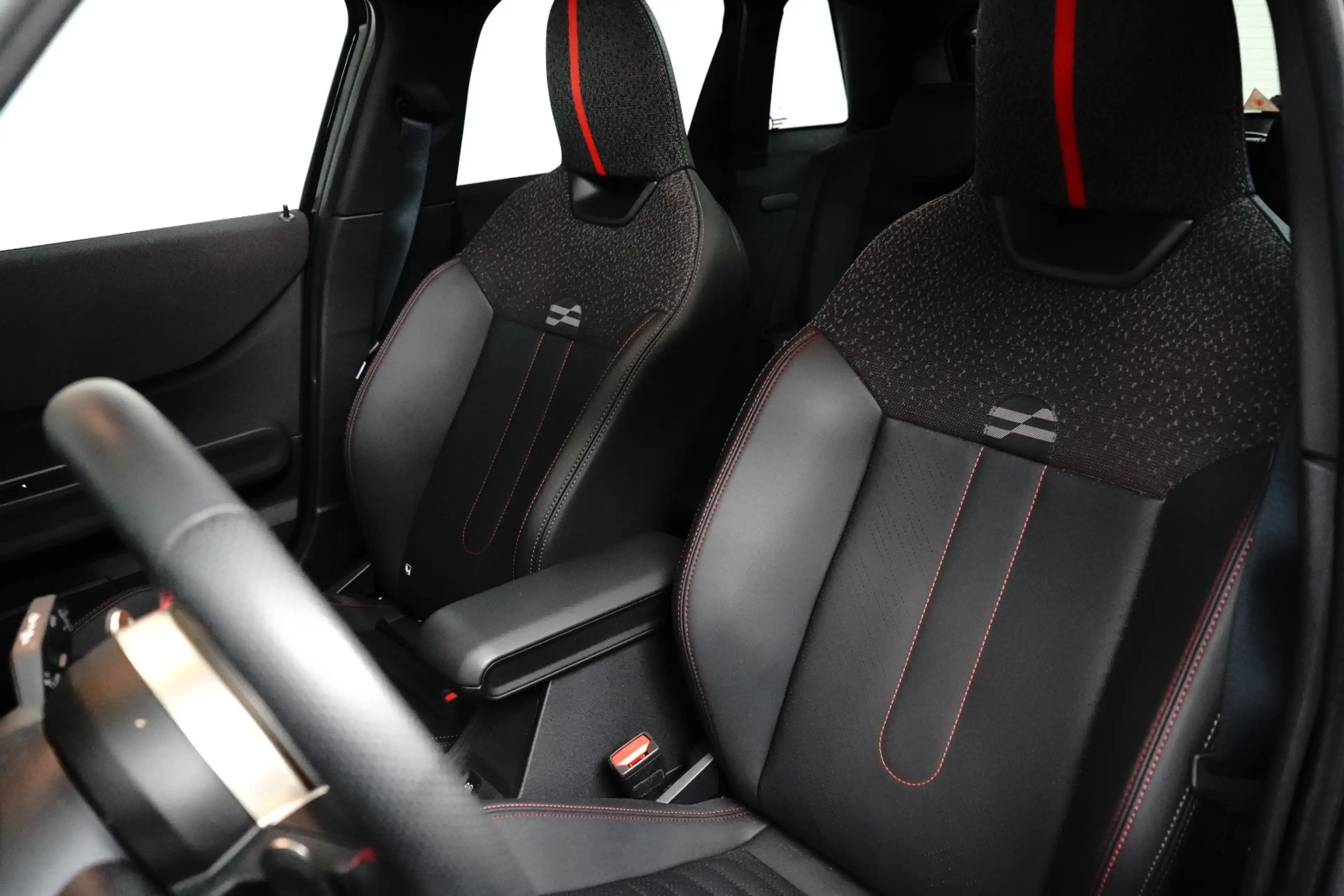MINI Cooper S 5-Deurs 2.0 John Cooper Works XL 204 pk | Achterui — photo 11