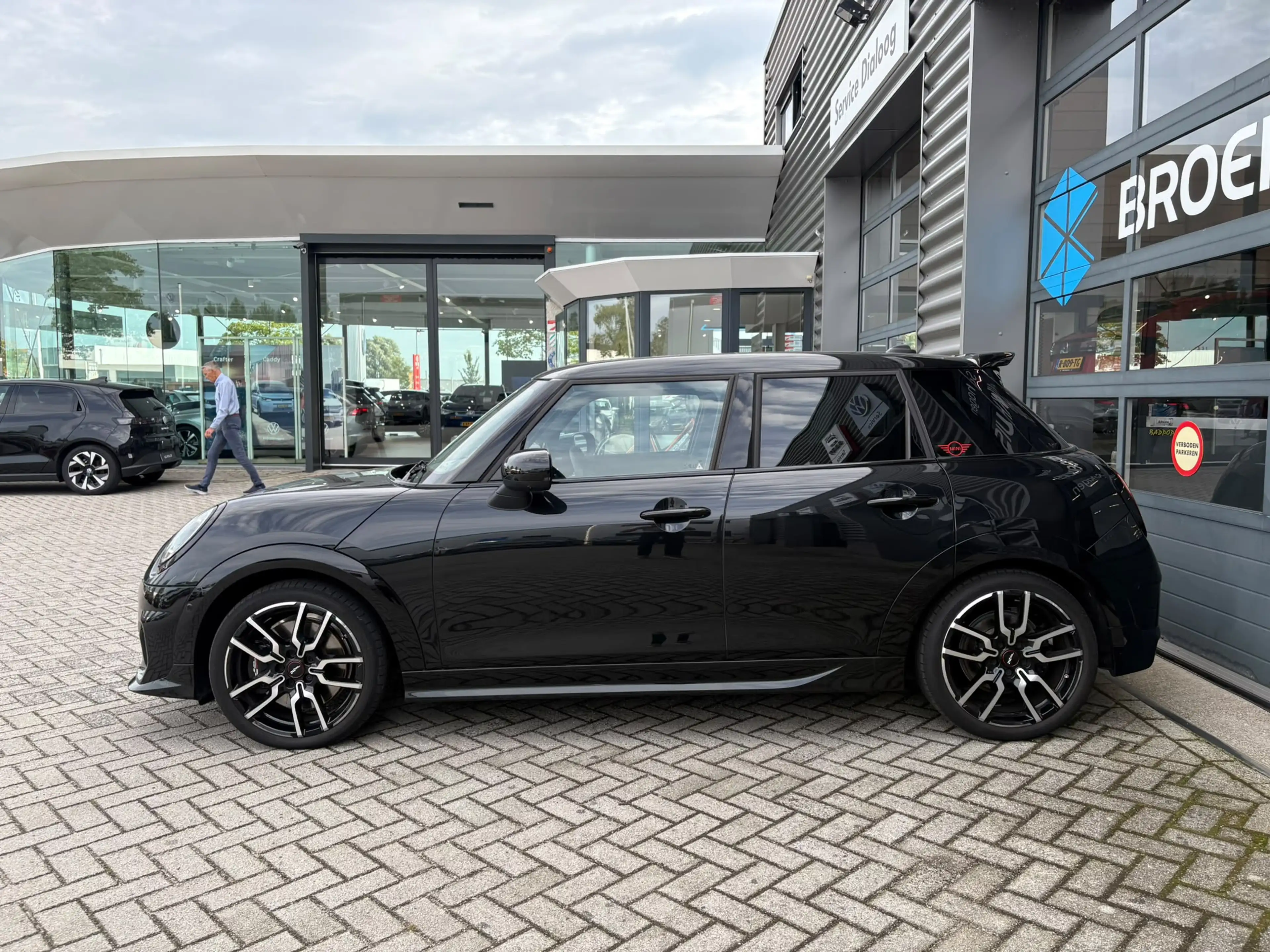 MINI Cooper S 5-Deurs 2.0 John Cooper Works XL 204 pk | Achterui — photo 6