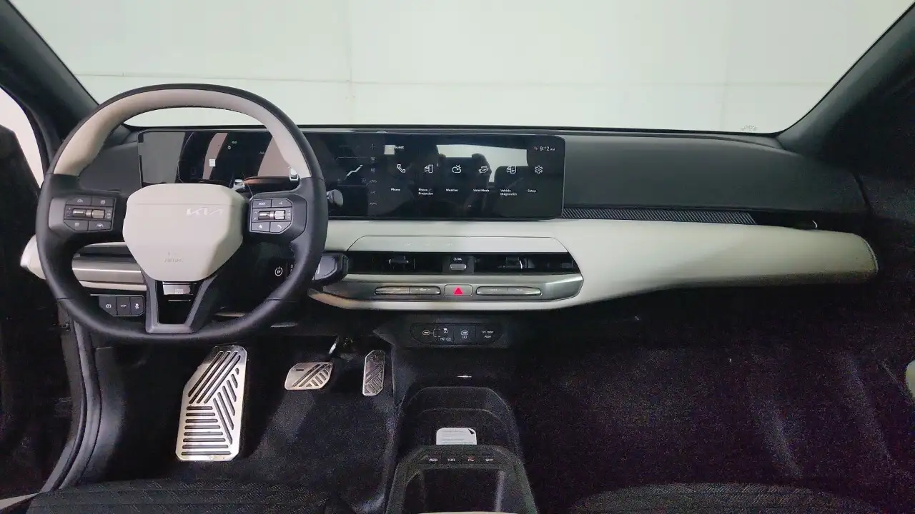 Kia EV4 снимка Kia EV4