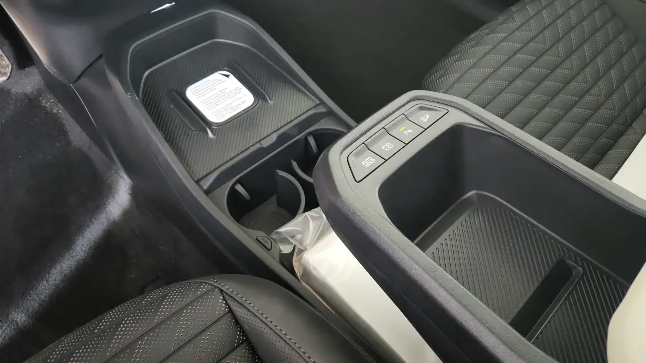 Kia EV4 снимка Kia EV4