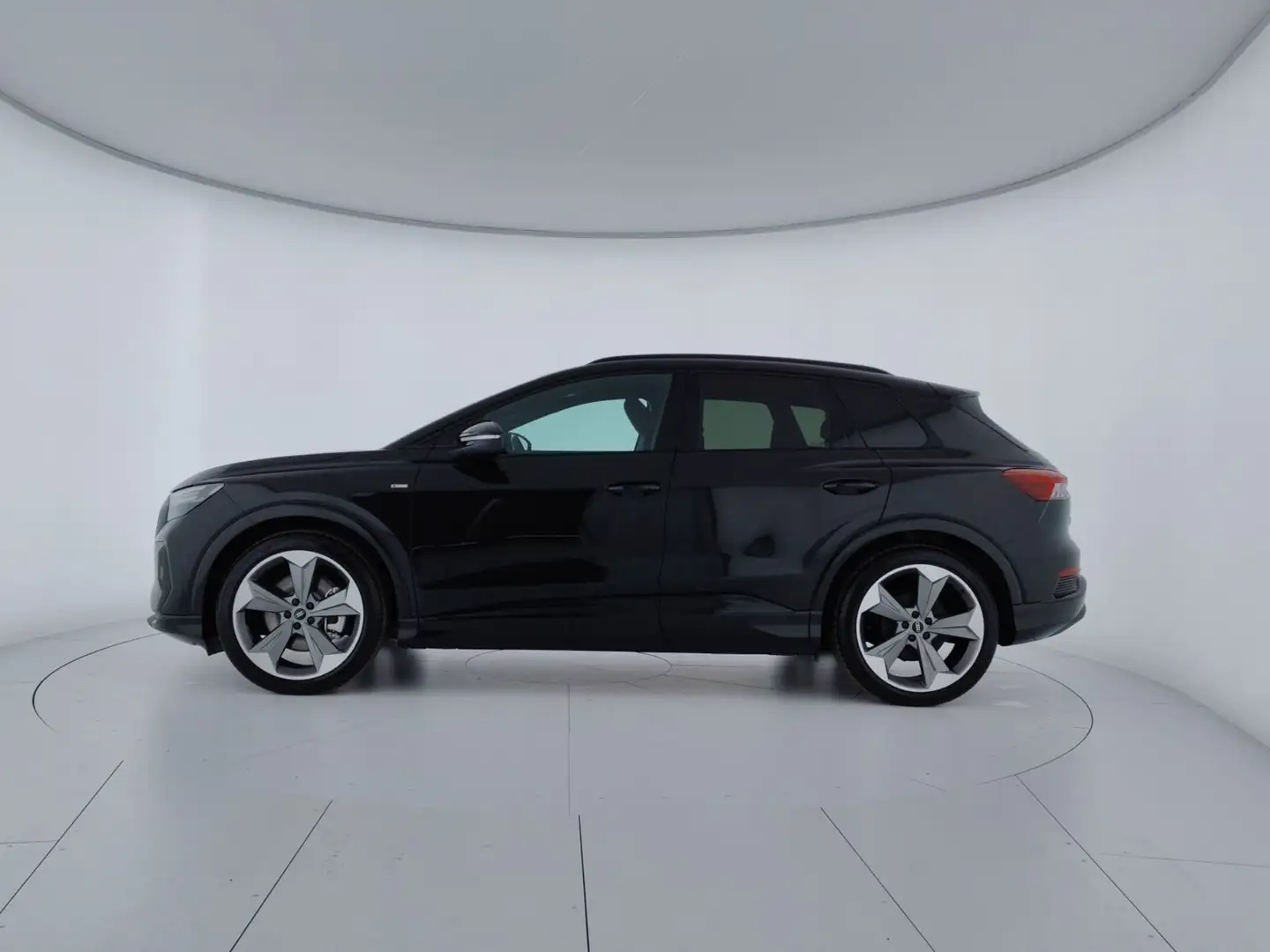Audi Q4 e-tron Q4 45 e-tron S Line edition Nero - 2