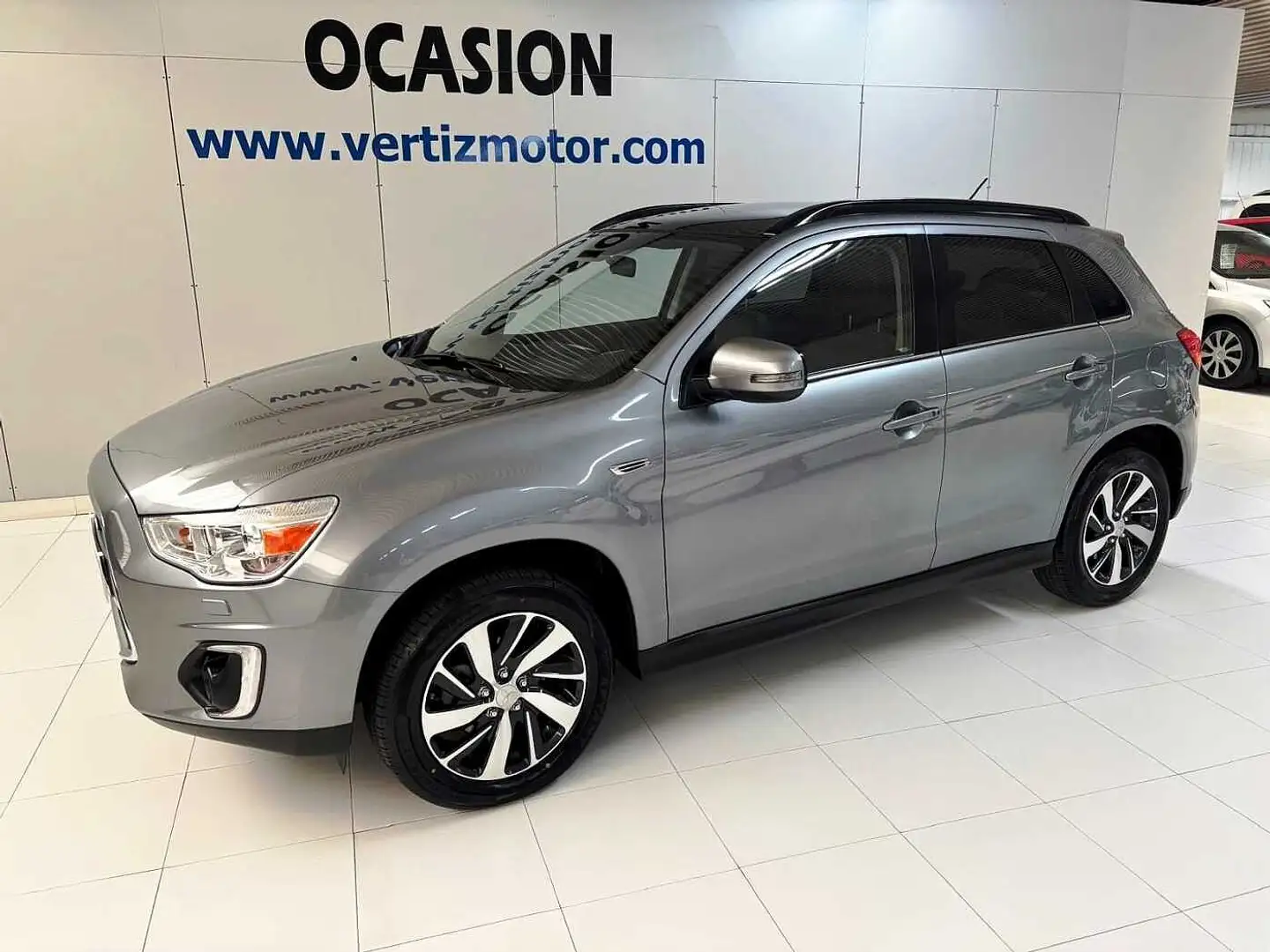 Mitsubishi ASX 2.2 DID 150CV 4WD AUTOM. KAITEKI Gris - 1