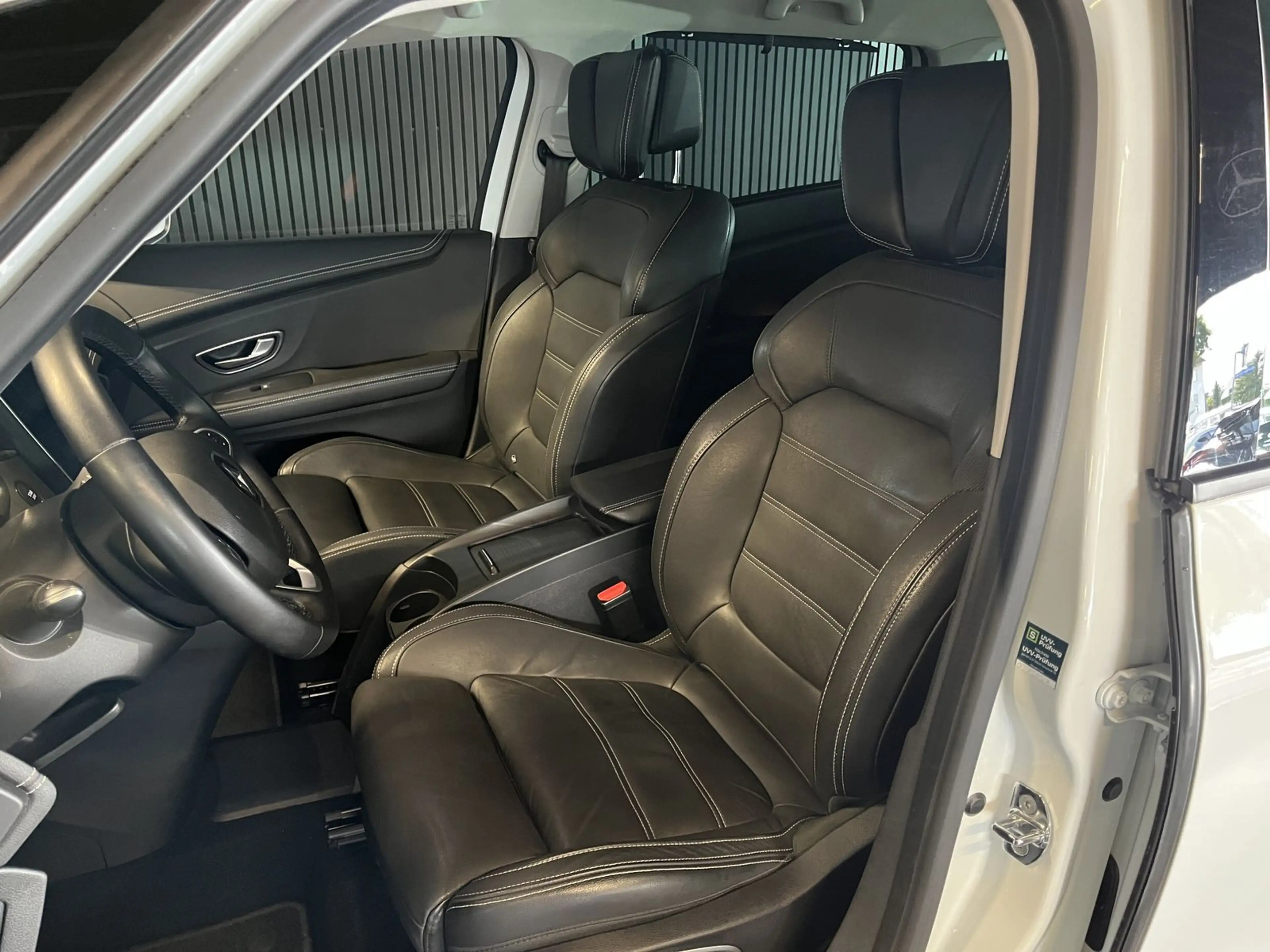 Renault Grand Scenic 1.3 TCE Techno/360°/KEYLESS/LED — photo 9