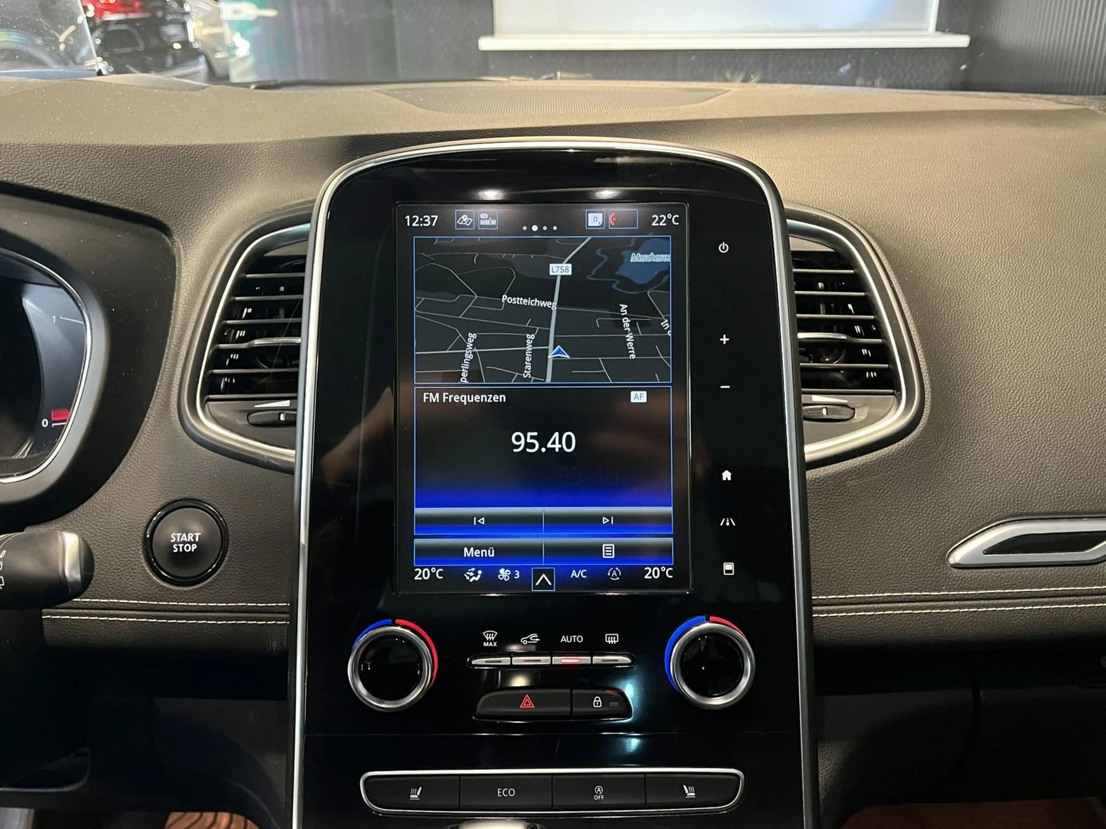 Renault Grand Scenic 1.3 TCE Techno/360°/KEYLESS/LED — photo 14