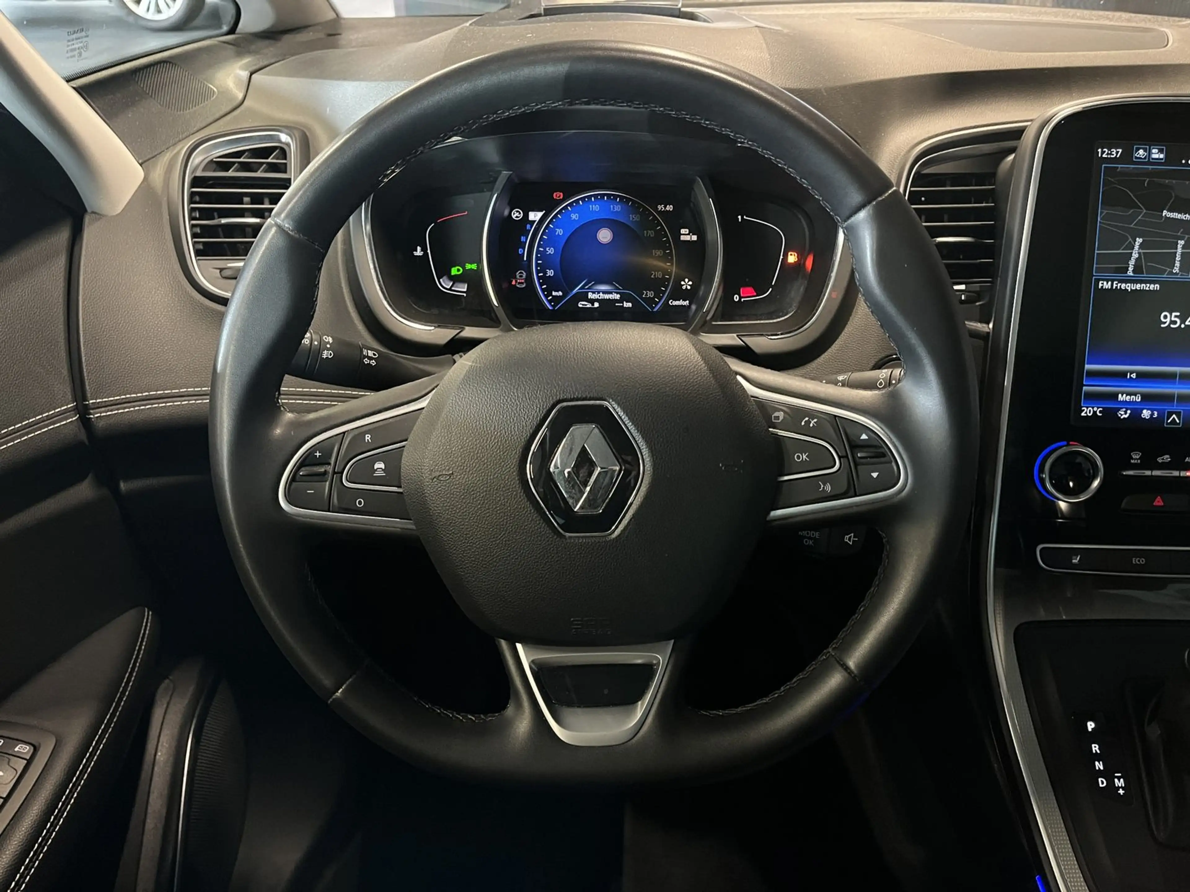 Renault Grand Scenic 1.3 TCE Techno/360°/KEYLESS/LED — photo 12