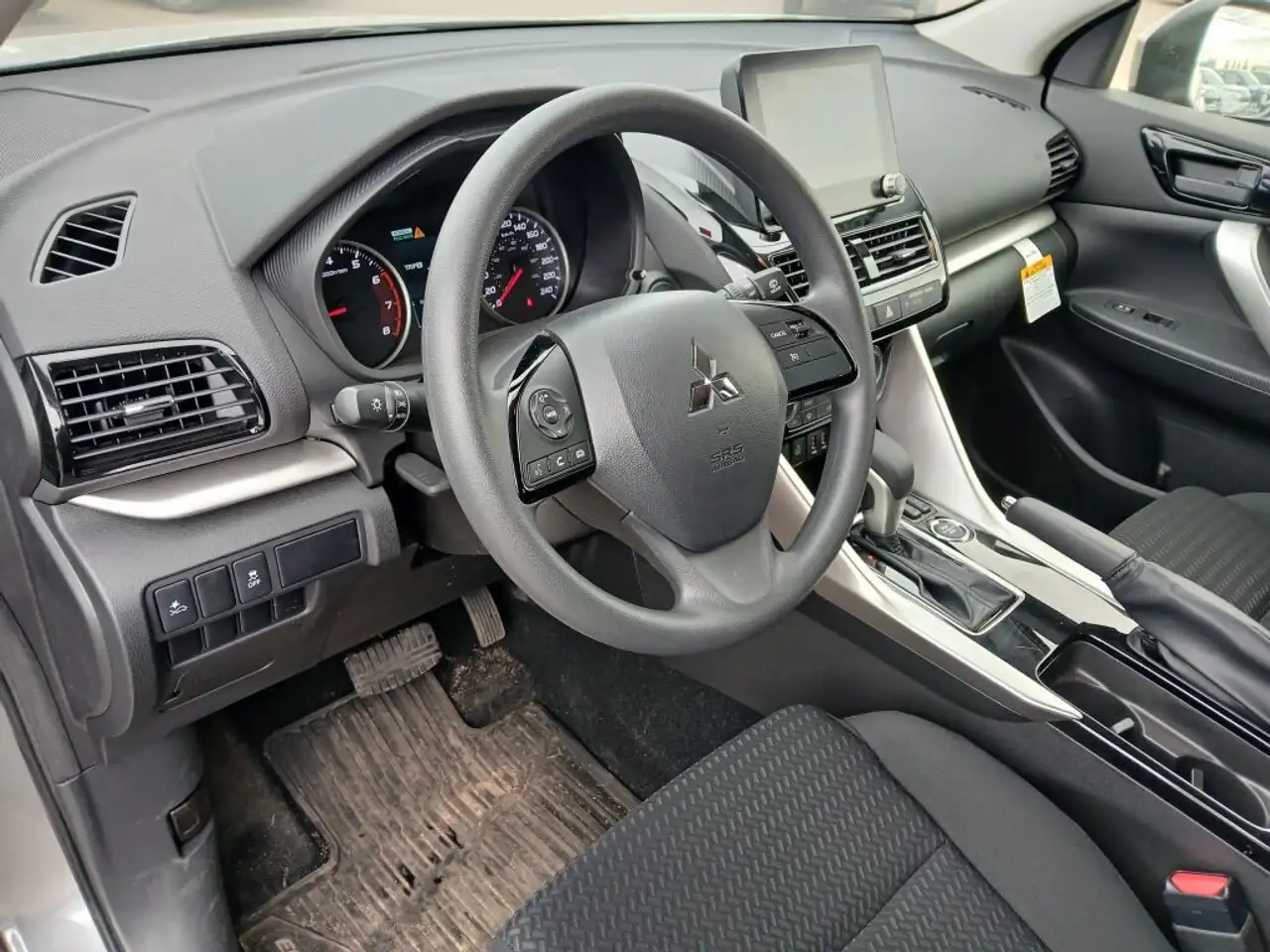Mitsubishi Eclipse Cross снимка Mitsubishi Eclipse Cross