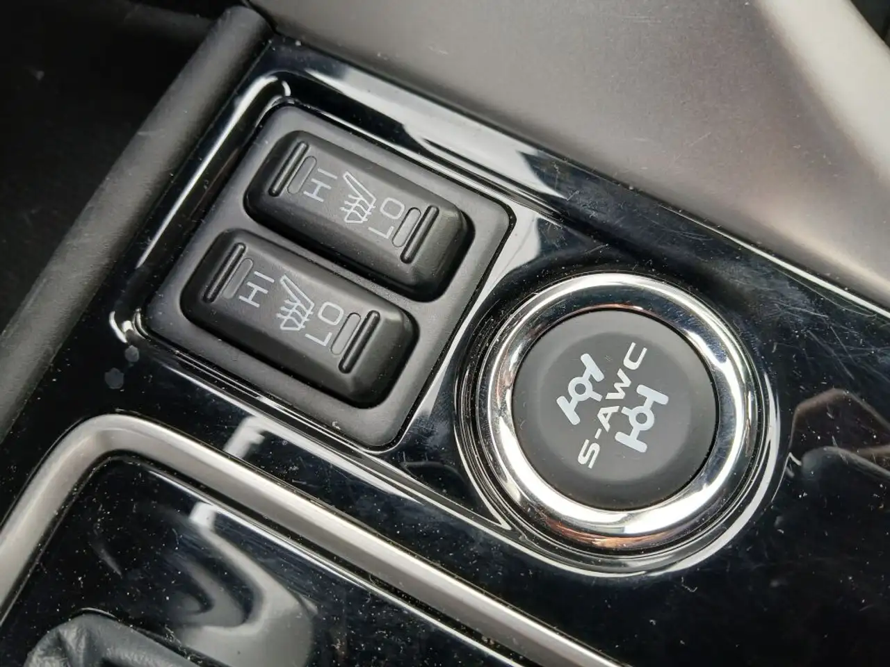 Mitsubishi Eclipse Cross снимка Mitsubishi Eclipse Cross