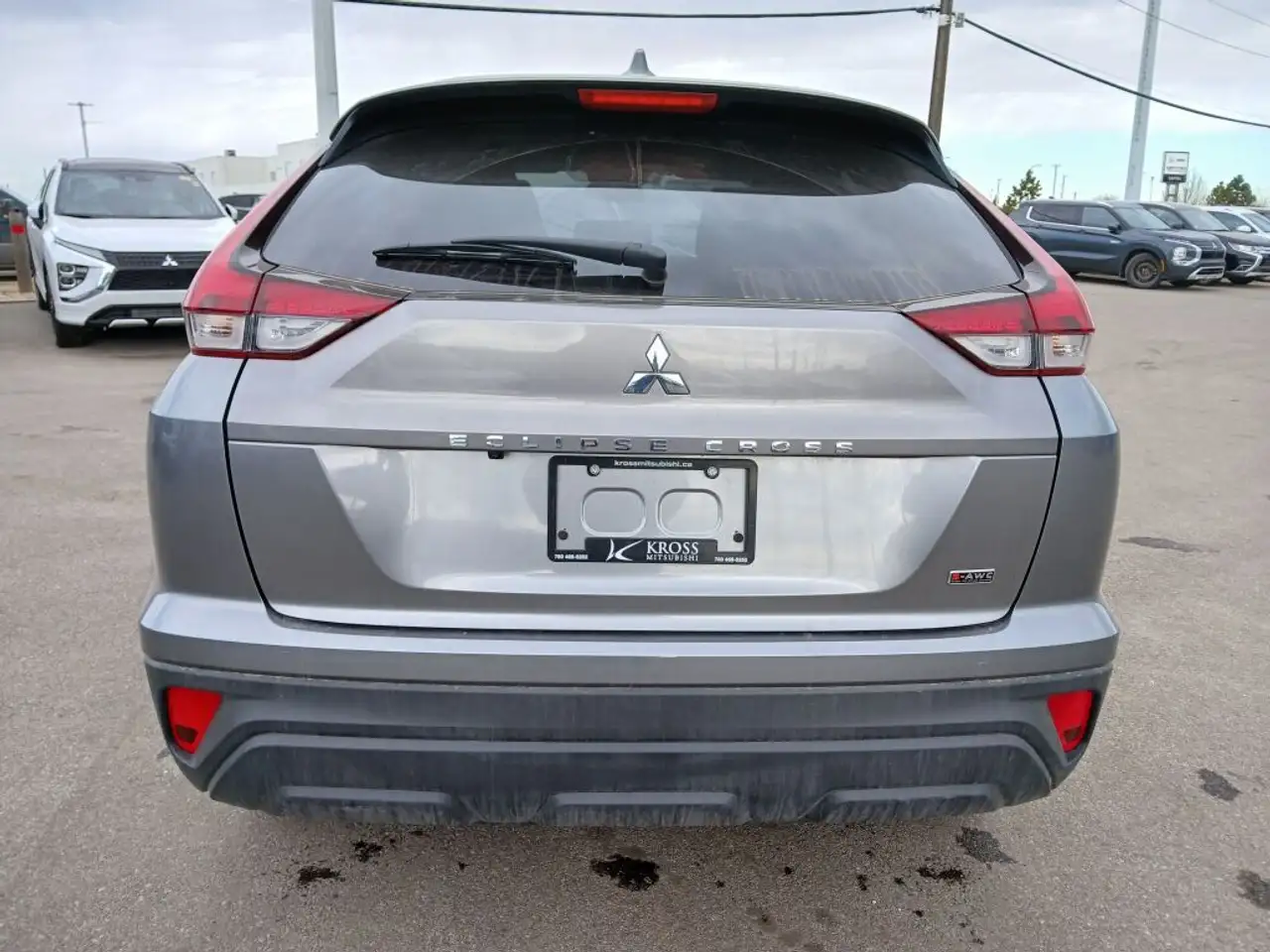 Mitsubishi Eclipse Cross снимка Mitsubishi Eclipse Cross