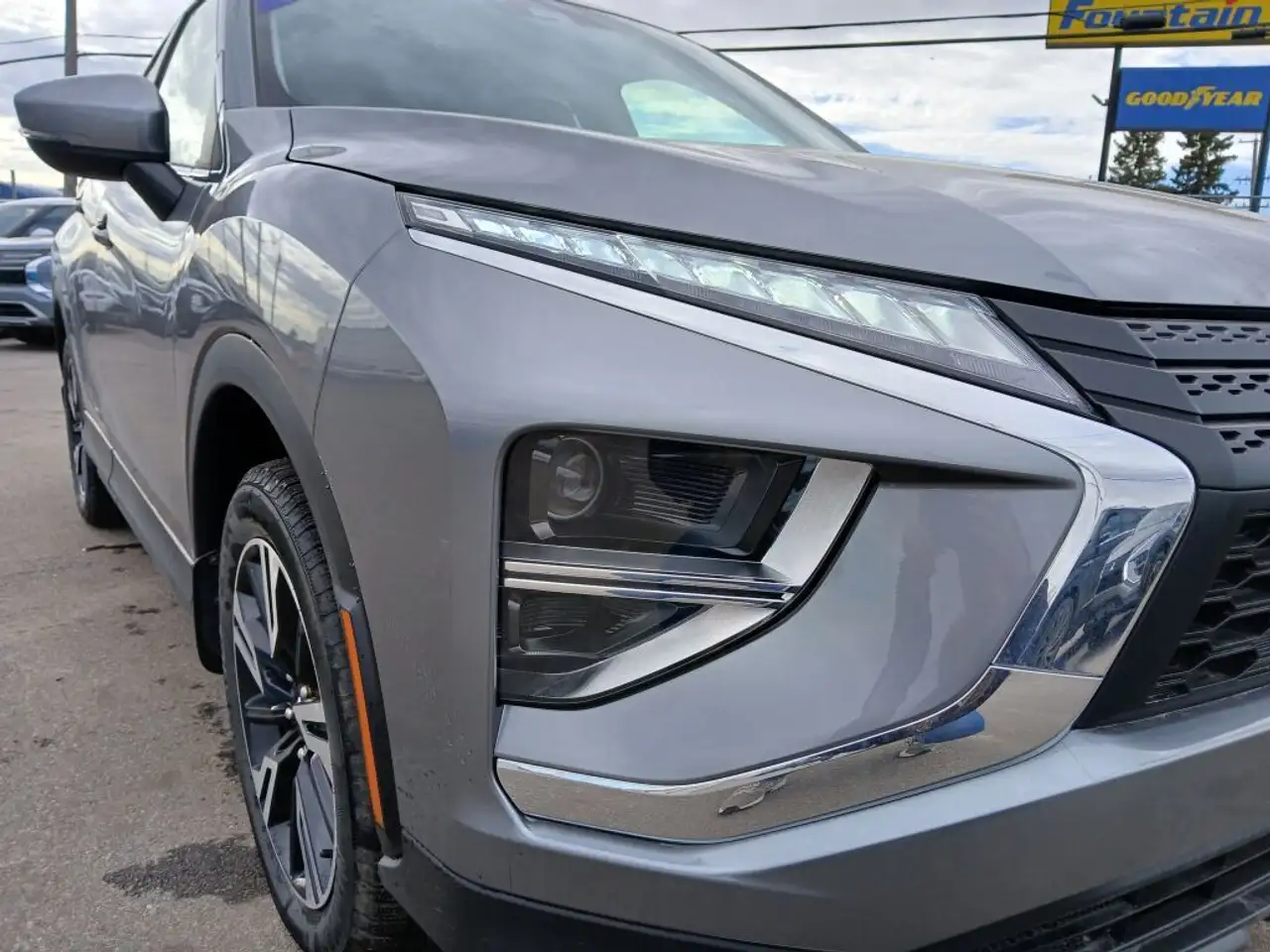 Mitsubishi Eclipse Cross снимка Mitsubishi Eclipse Cross