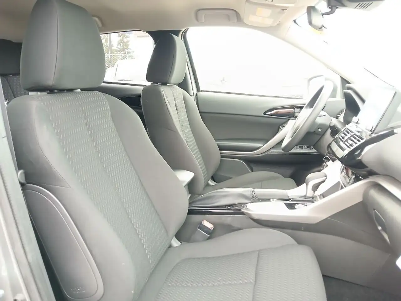 Mitsubishi Eclipse Cross снимка Mitsubishi Eclipse Cross