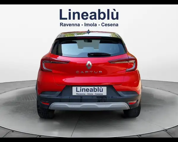 Renault Captur view 4