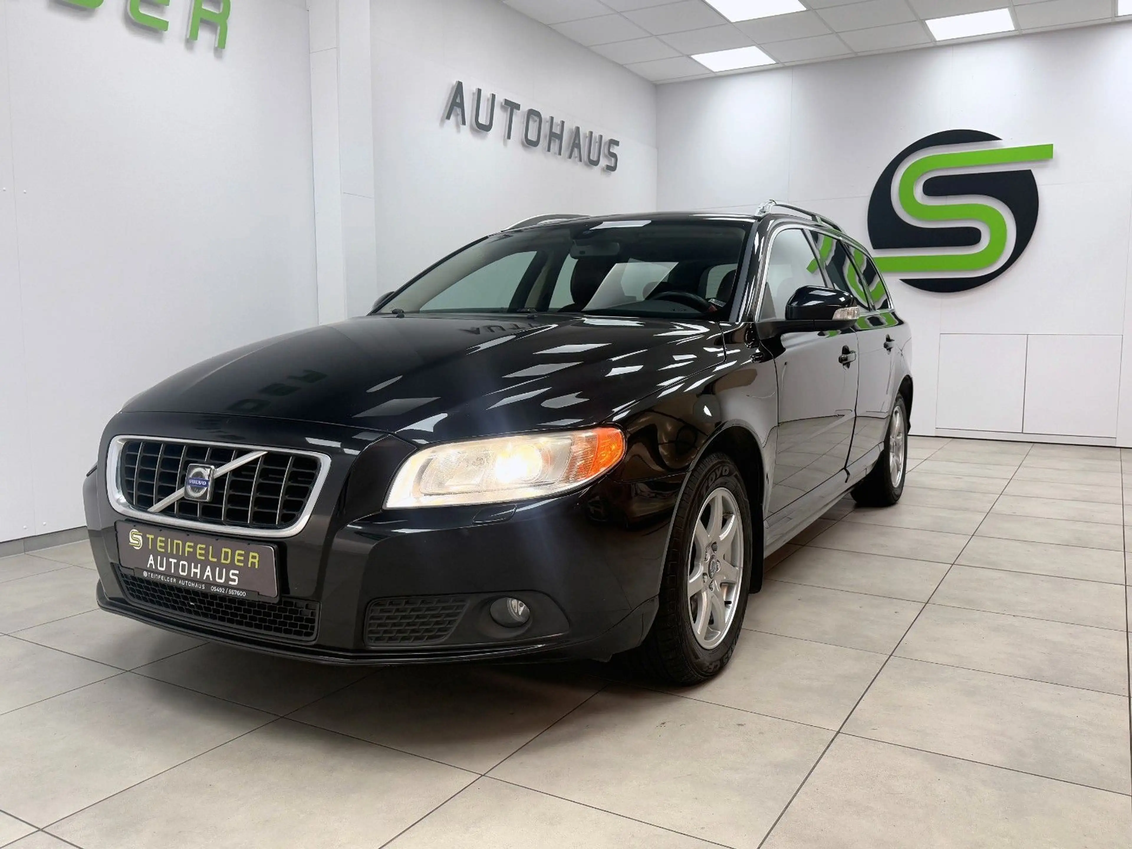 Volvo V70 Summum / LEDER / MEMORY / SHZ / TEMPOMAT — photo 3