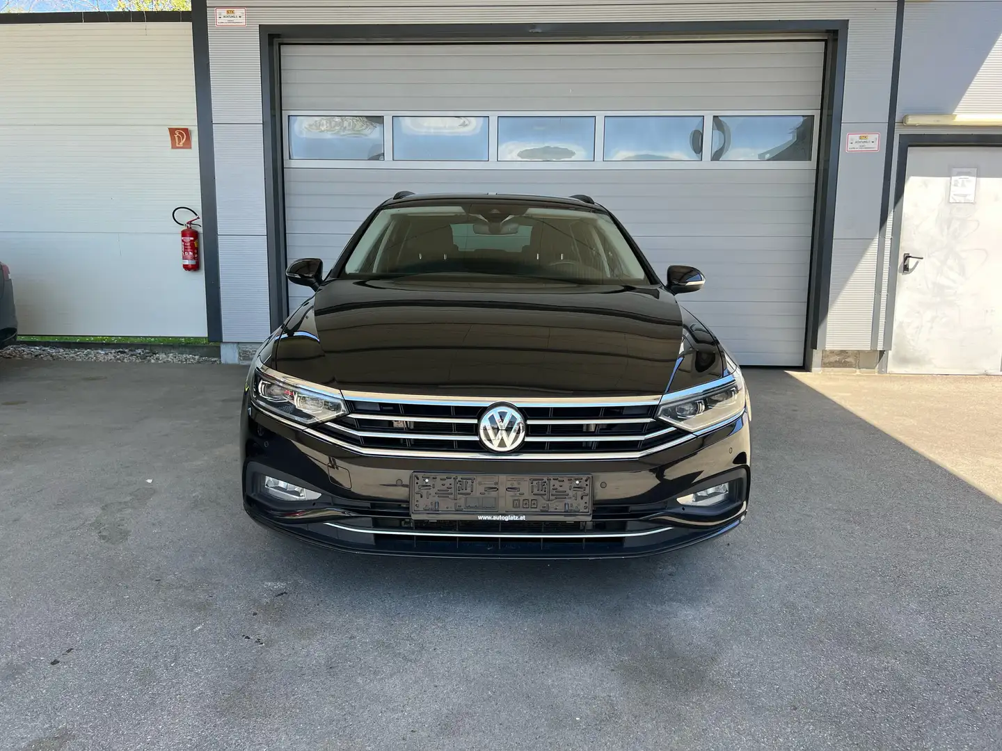 Volkswagen Passat Variant Business 2,0 TDI DSG IQ-LED-MATRIX/NAVI/ASSISTENT Schwarz - 1