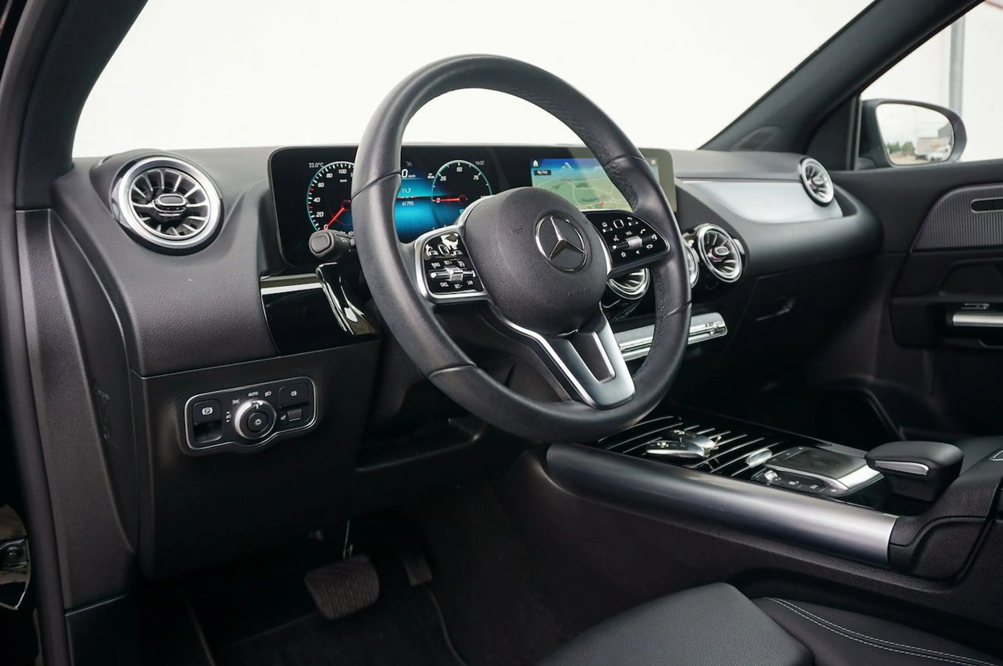 Mercedes-Benz EQA 250 Progressive SoH 95,6 % WideScreen 458 — photo 7