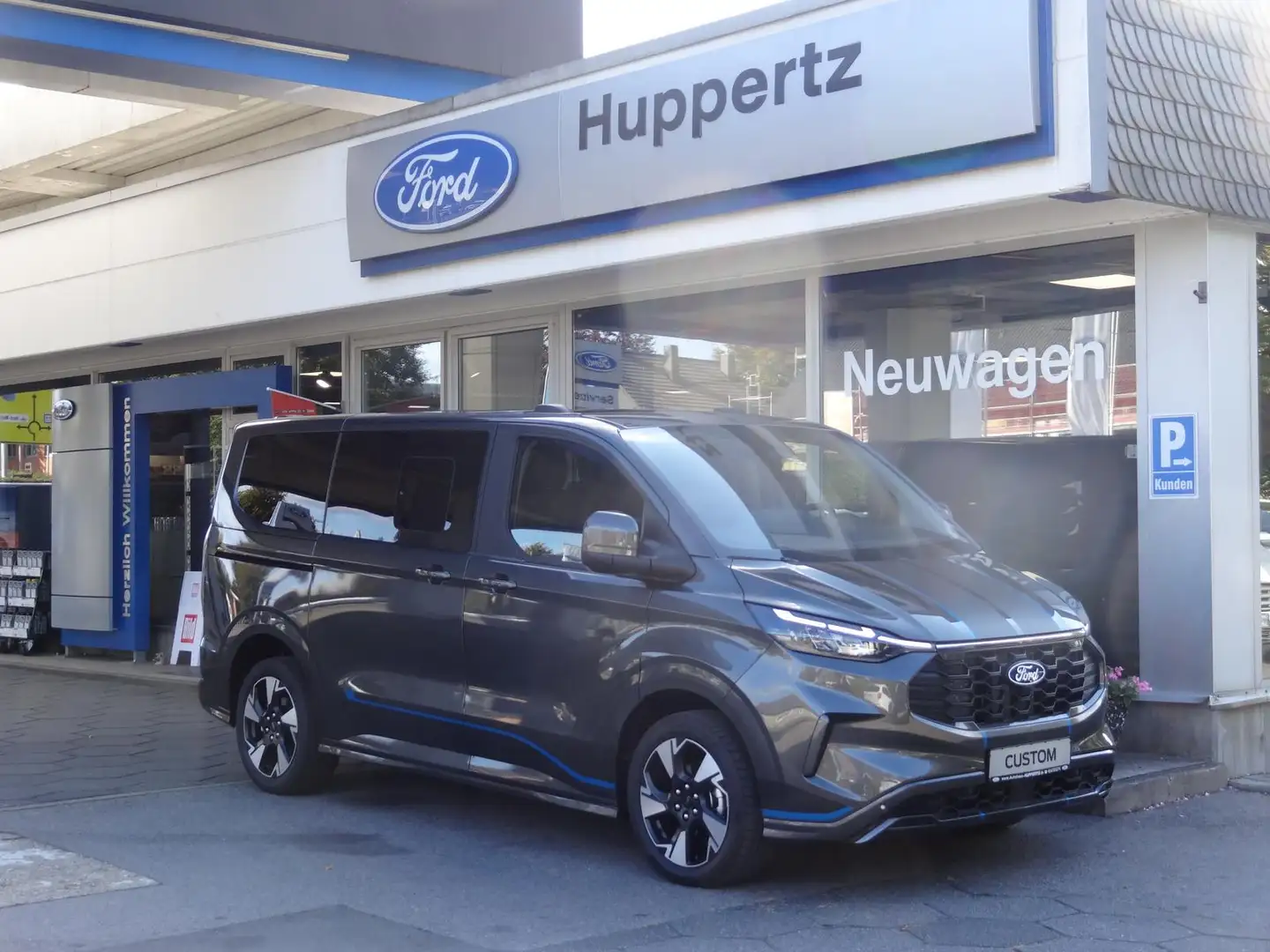 Ford Tourneo Custom L1 Sport AUT AHK 19"LMR LED RFK Gris - 1