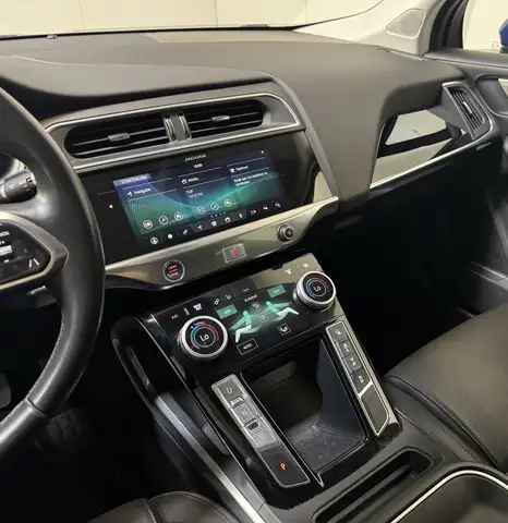 Jaguar I-Pace view 11