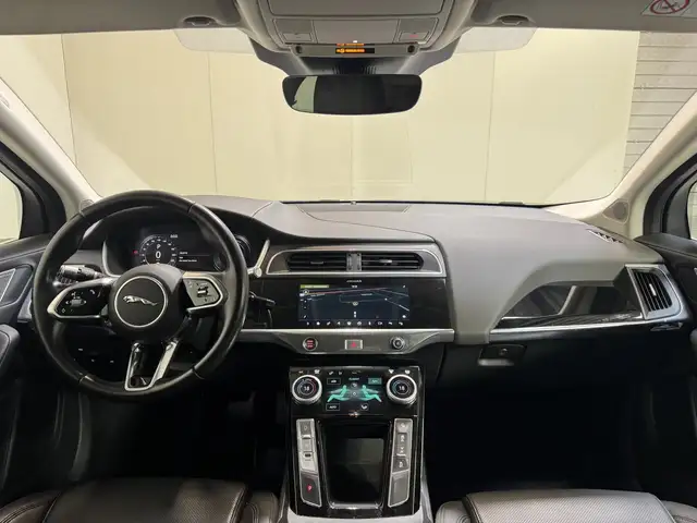 Jaguar I-Pace view 10