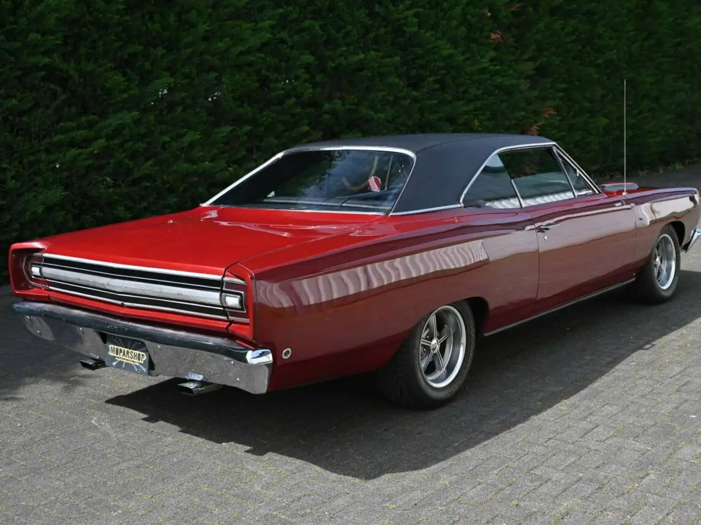 Plymouth Satellite 318cui Rouge - 2