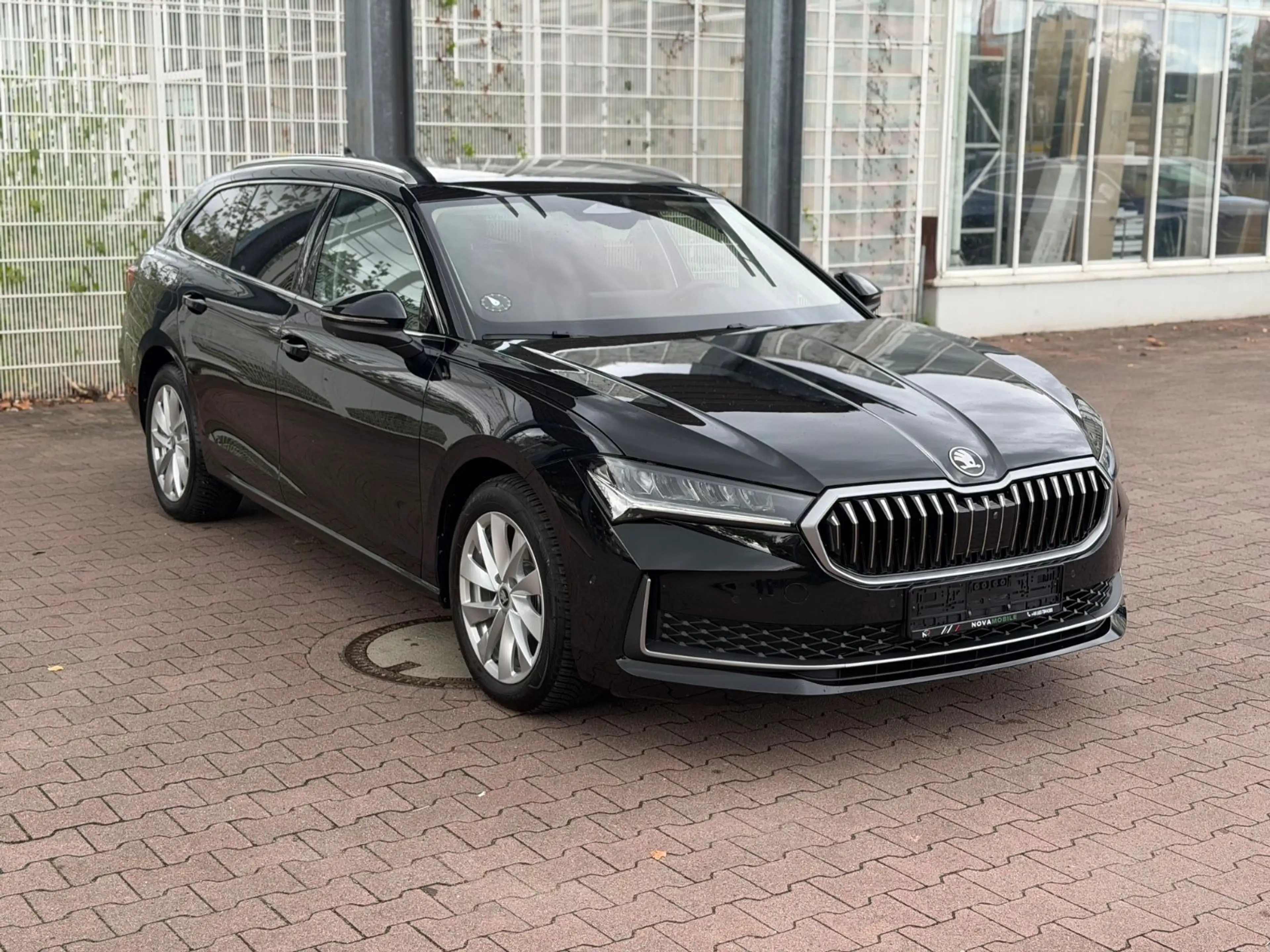 Skoda Superb Kombi 360G/ACC/LED/MASSAGE — photo 3