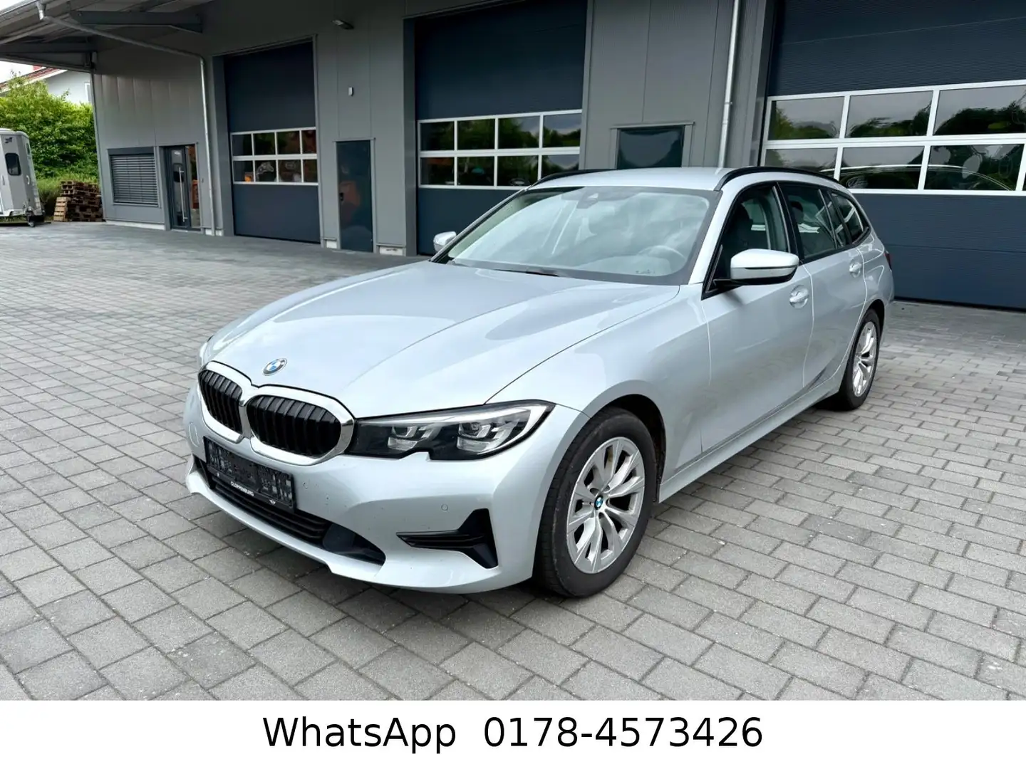 BMW 318 d Touring Advantage Silber - 1