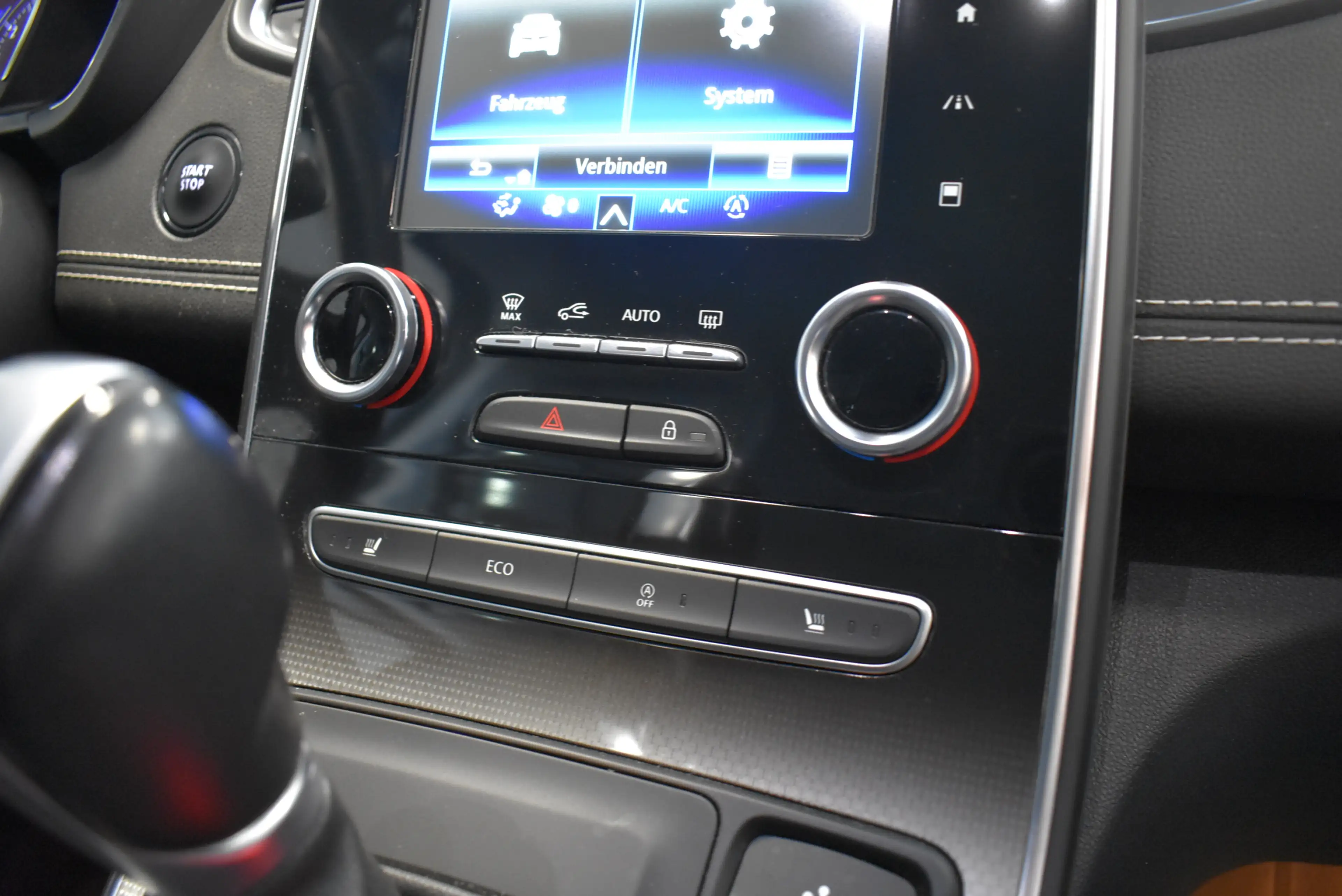 Renault Grand Scenic TCe 160 Intens Aut Navi LED Kamer — photo 9