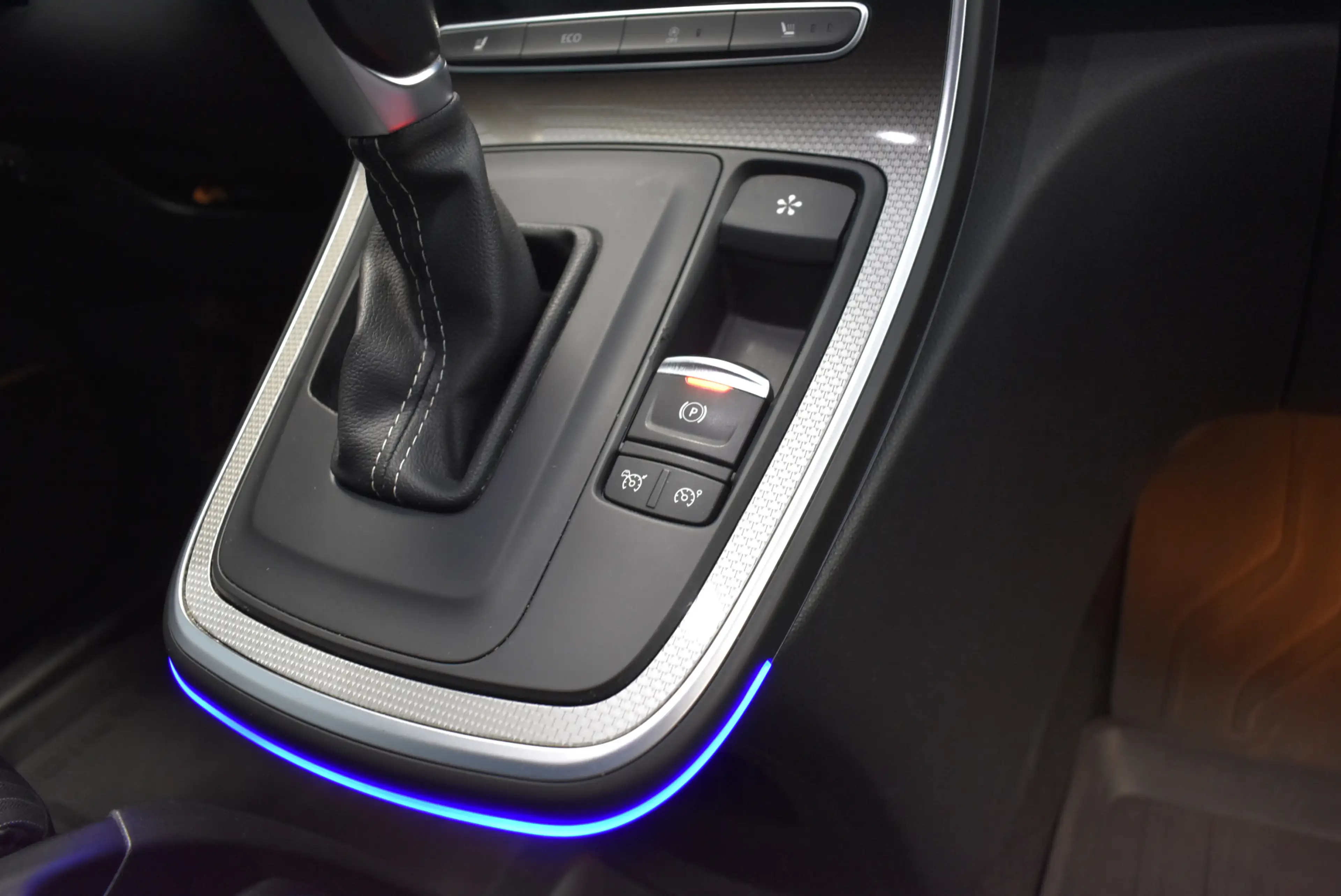 Renault Grand Scenic TCe 160 Intens Aut Navi LED Kamer — photo 11