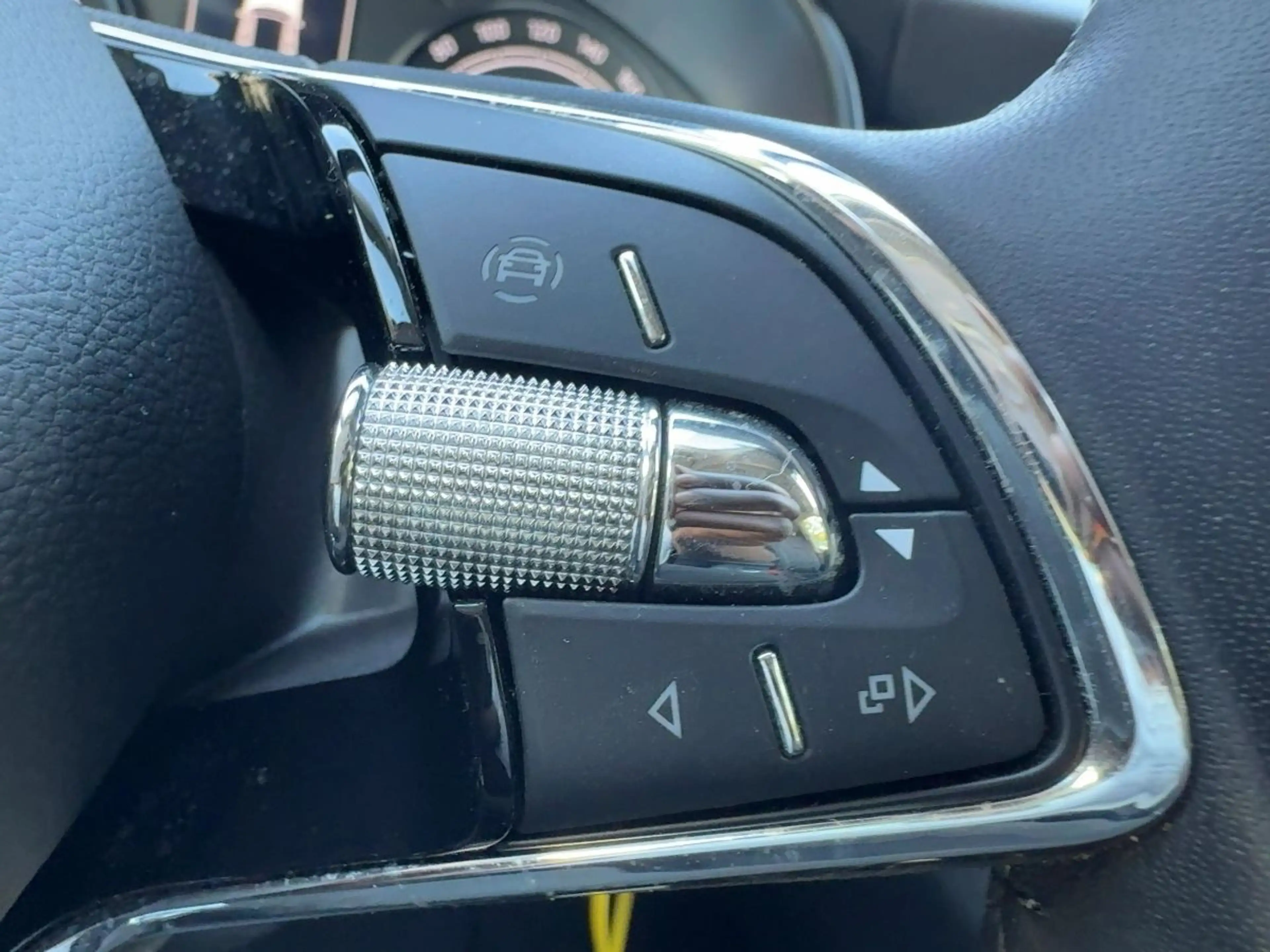 Skoda Kamiq 1.0 TSI Tour Sitzhzg Kamera LED — photo 14
