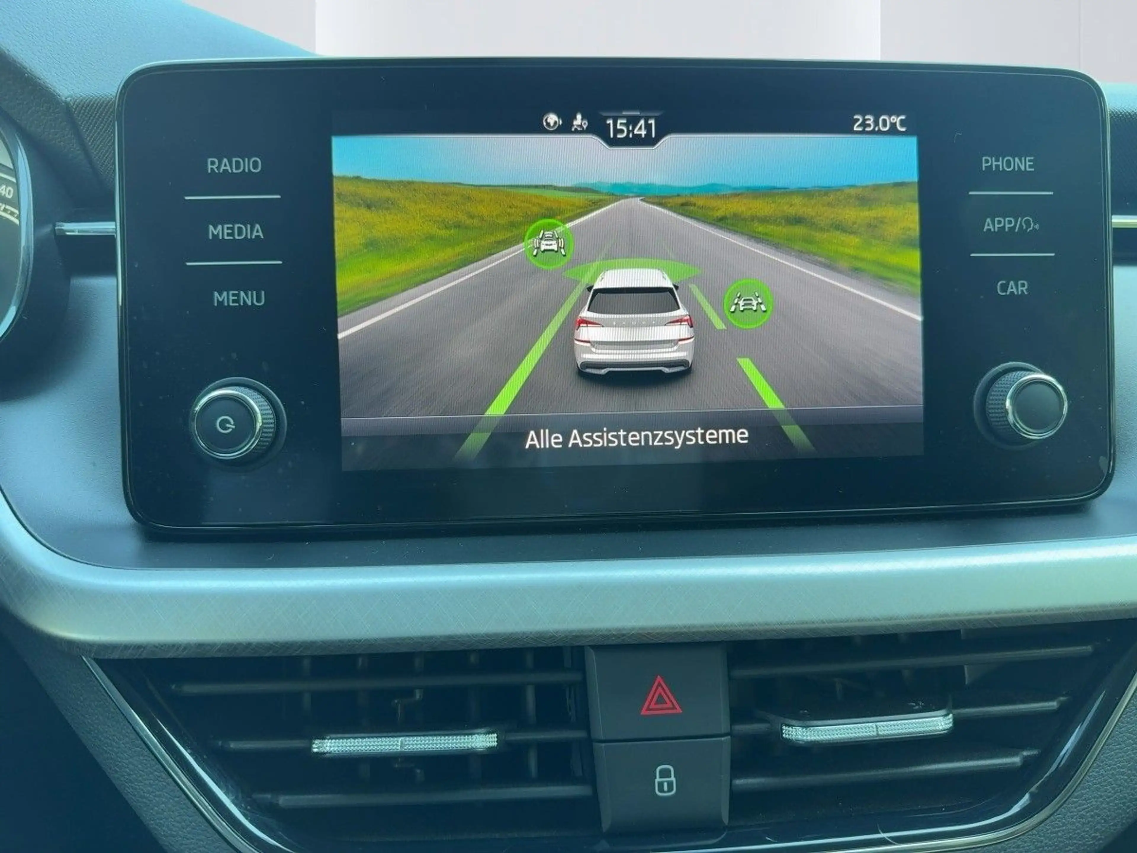 Skoda Kamiq 1.0 TSI Tour Sitzhzg Kamera LED — photo 10