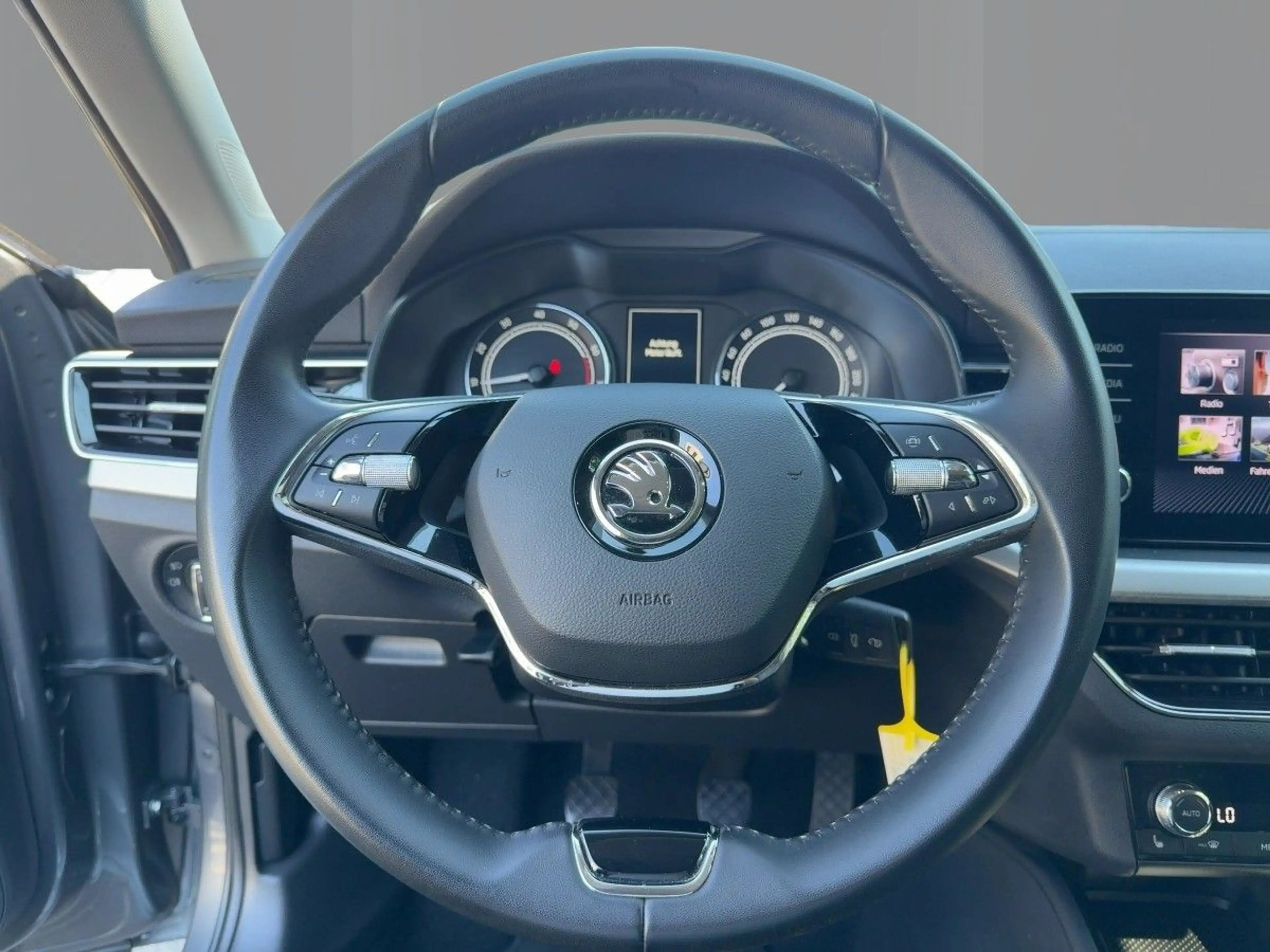 Skoda Kamiq 1.0 TSI Tour Sitzhzg Kamera LED — photo 9