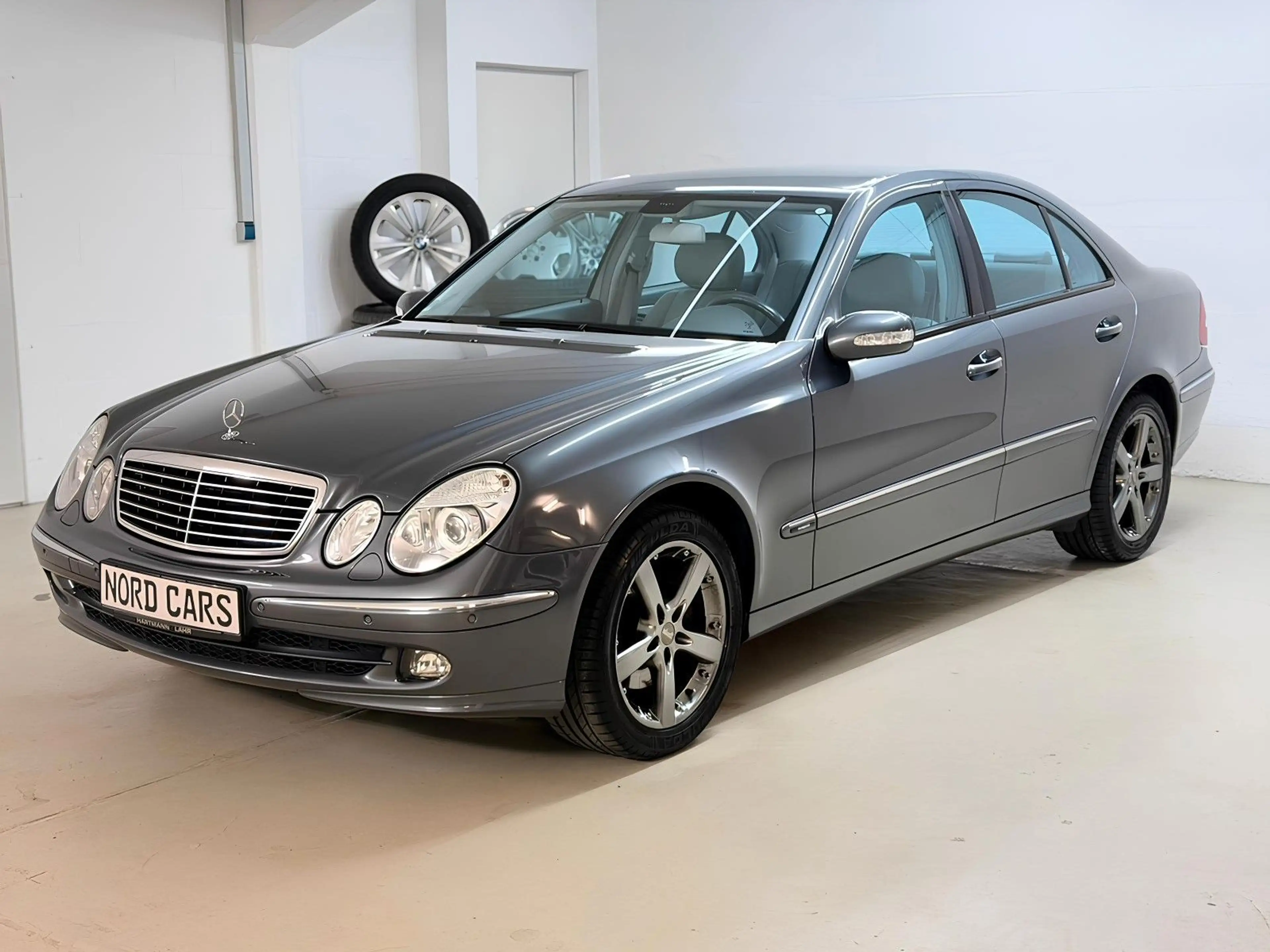 Mercedes-Benz E 350 4Matic V6 *1.HND *XENON *SHZ *AHK *TEMPO — photo 5