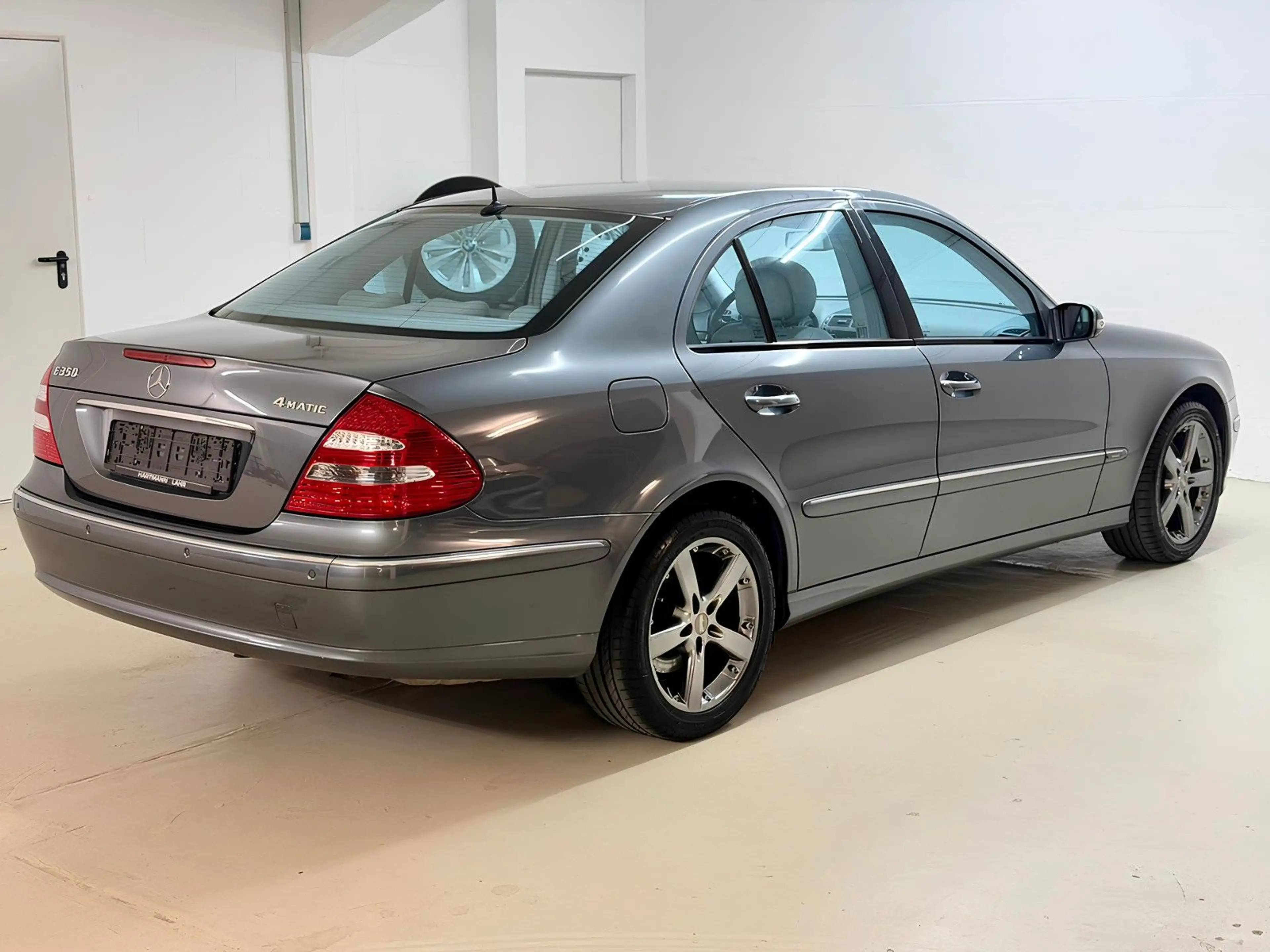Mercedes-Benz E 350 4Matic V6 *1.HND *XENON *SHZ *AHK *TEMPO — photo 10