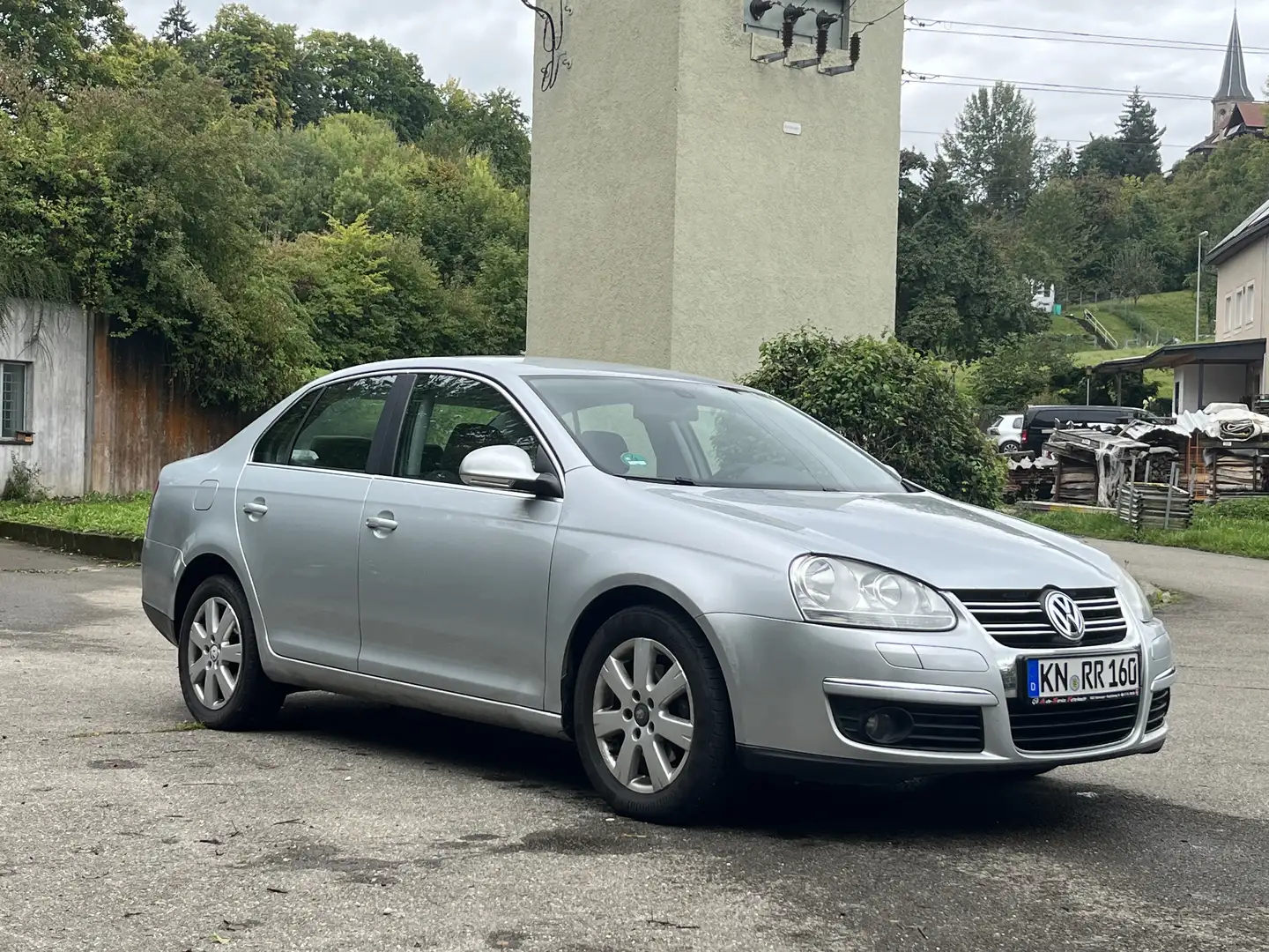 Volkswagen Jetta 2.0 TDI DSG*AUTOMATIK*-TÜV-Sitzheizung-PDC Silber - 1