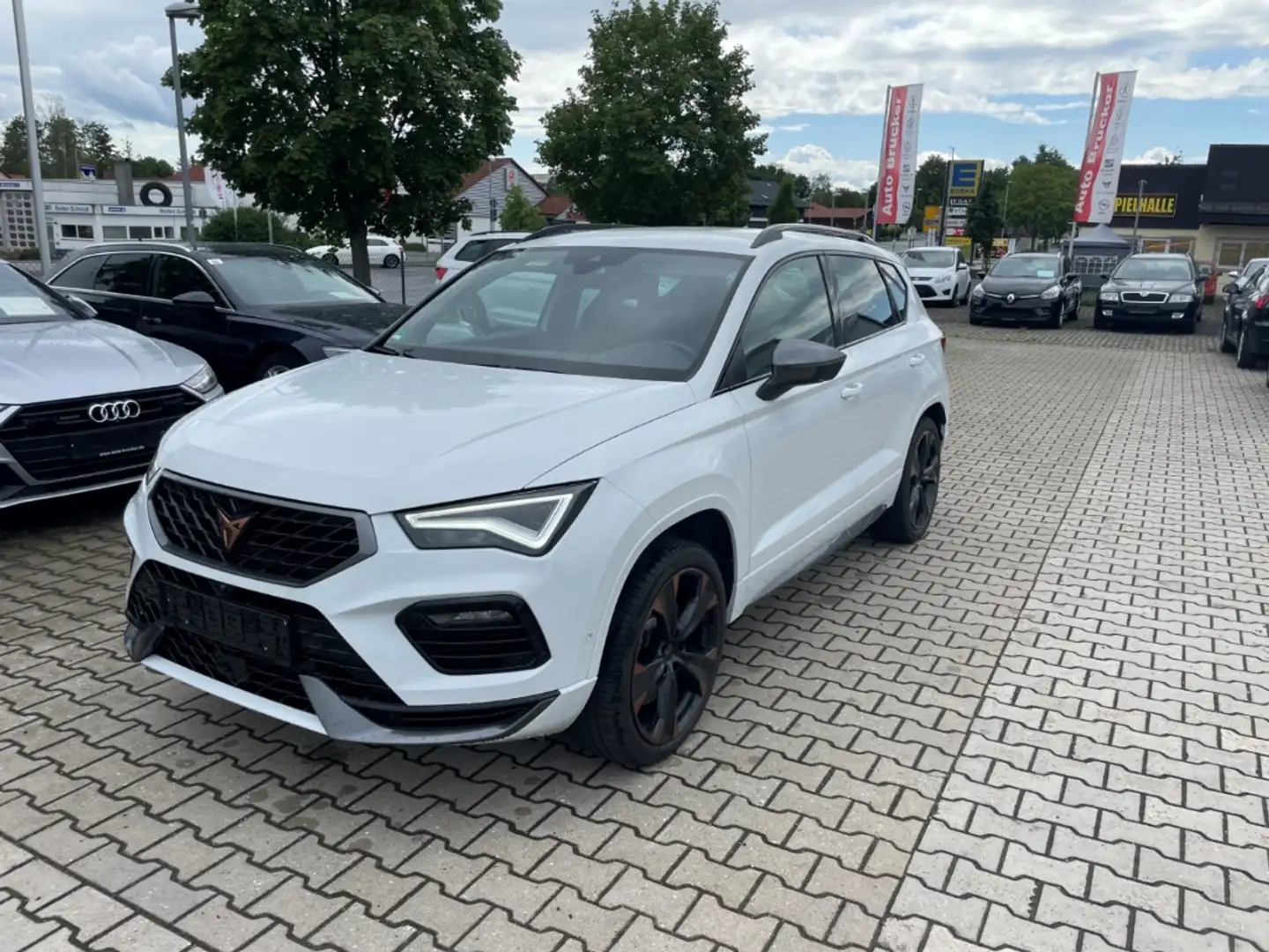 CUPRA Ateca 4Drive 2.0 TSI Alu Navi LED Klimaautomatik Weiß - 1