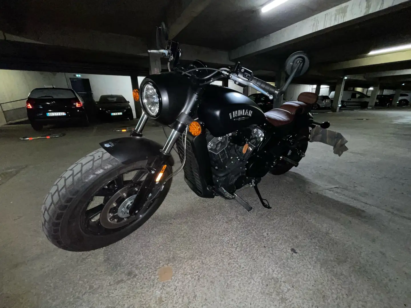 Indian Scout Noir - 1