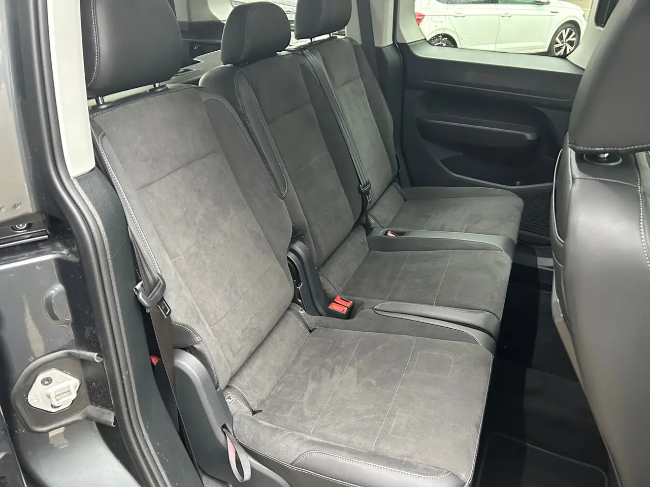 Volkswagen Caddy Style 1.5 TSI DSG Navi,Vorb.AHK,ACC,SHZ,PDC,LED,S 12