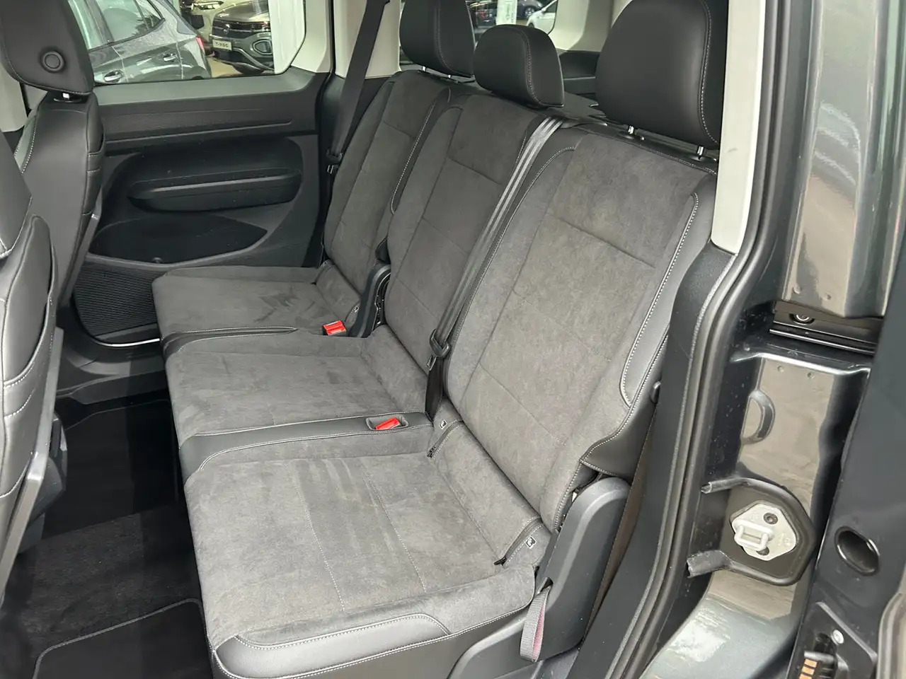 Volkswagen Caddy Style 1.5 TSI DSG Navi,Vorb.AHK,ACC,SHZ,PDC,LED,S 7