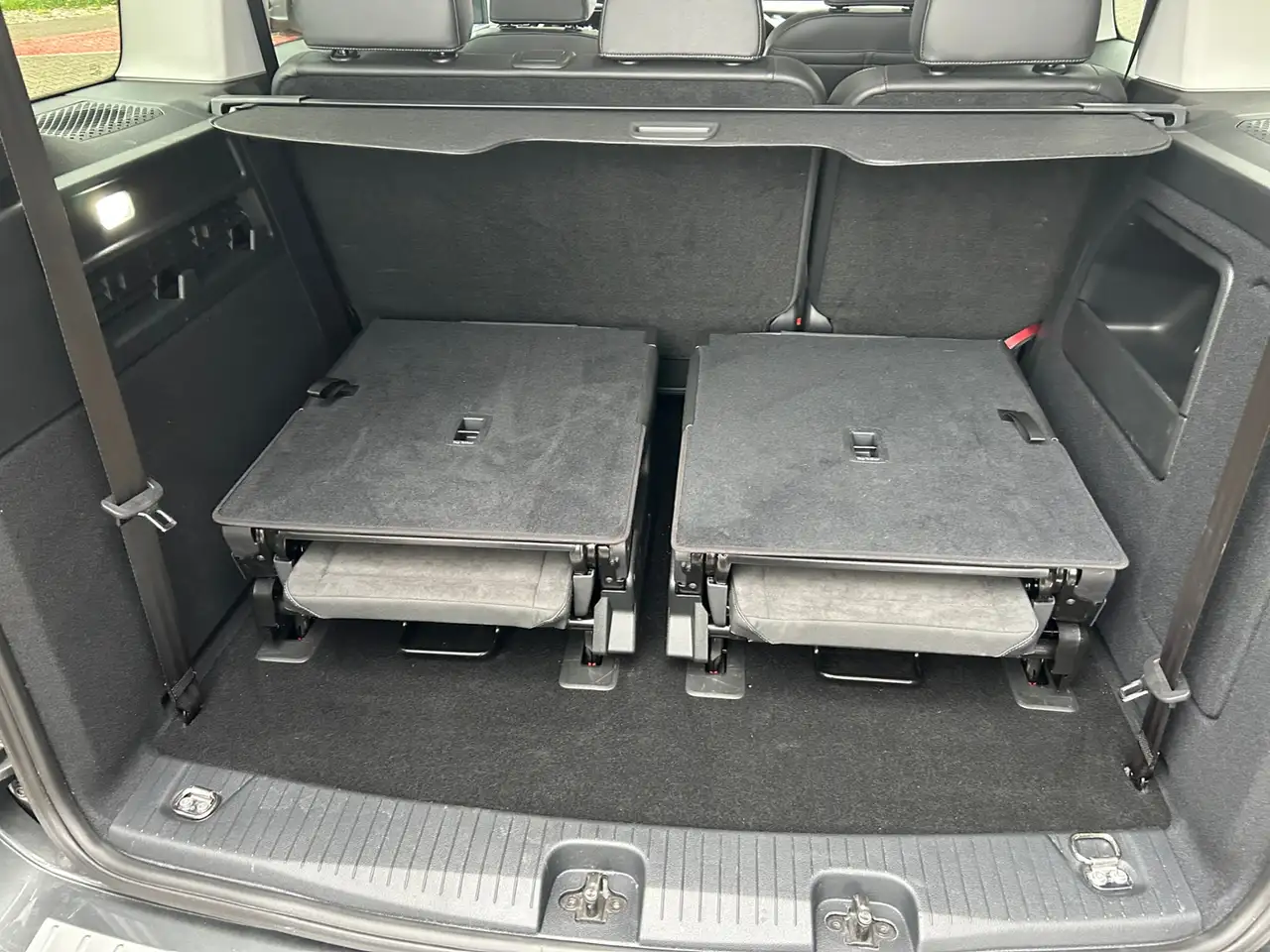 Volkswagen Caddy Style 1.5 TSI DSG Navi,Vorb.AHK,ACC,SHZ,PDC,LED,S 10