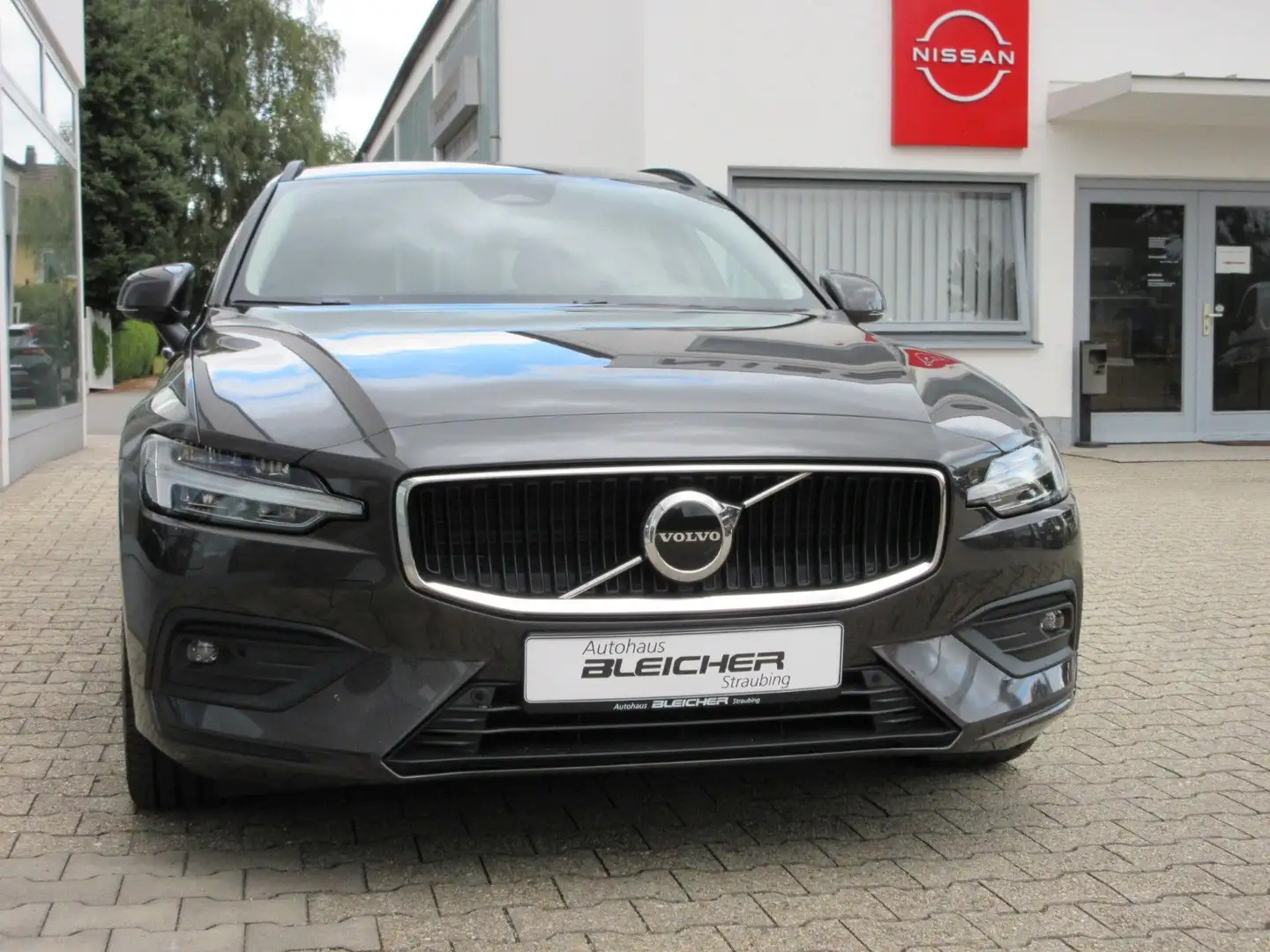 Volvo V60 B4 Kombi | AHK | Memory | Kamera Grau - 2