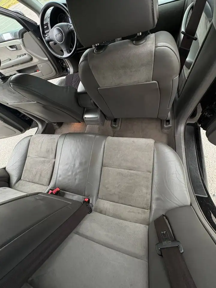 Audi A4 1.8 T, foto 3