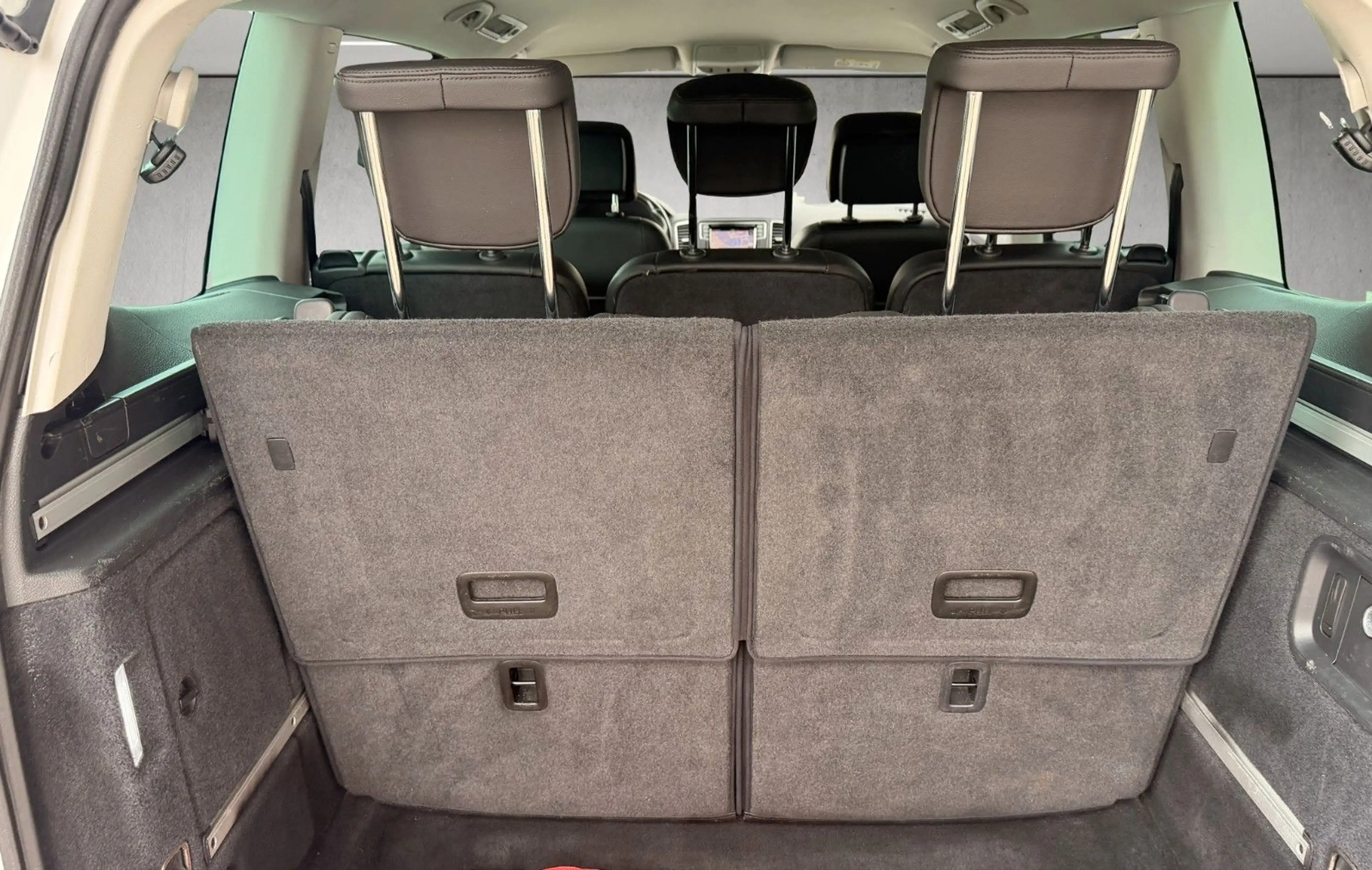 SEAT Alhambra Style 2.0 TDI Automatik*7-Sitzer*NAVI* — photo 9