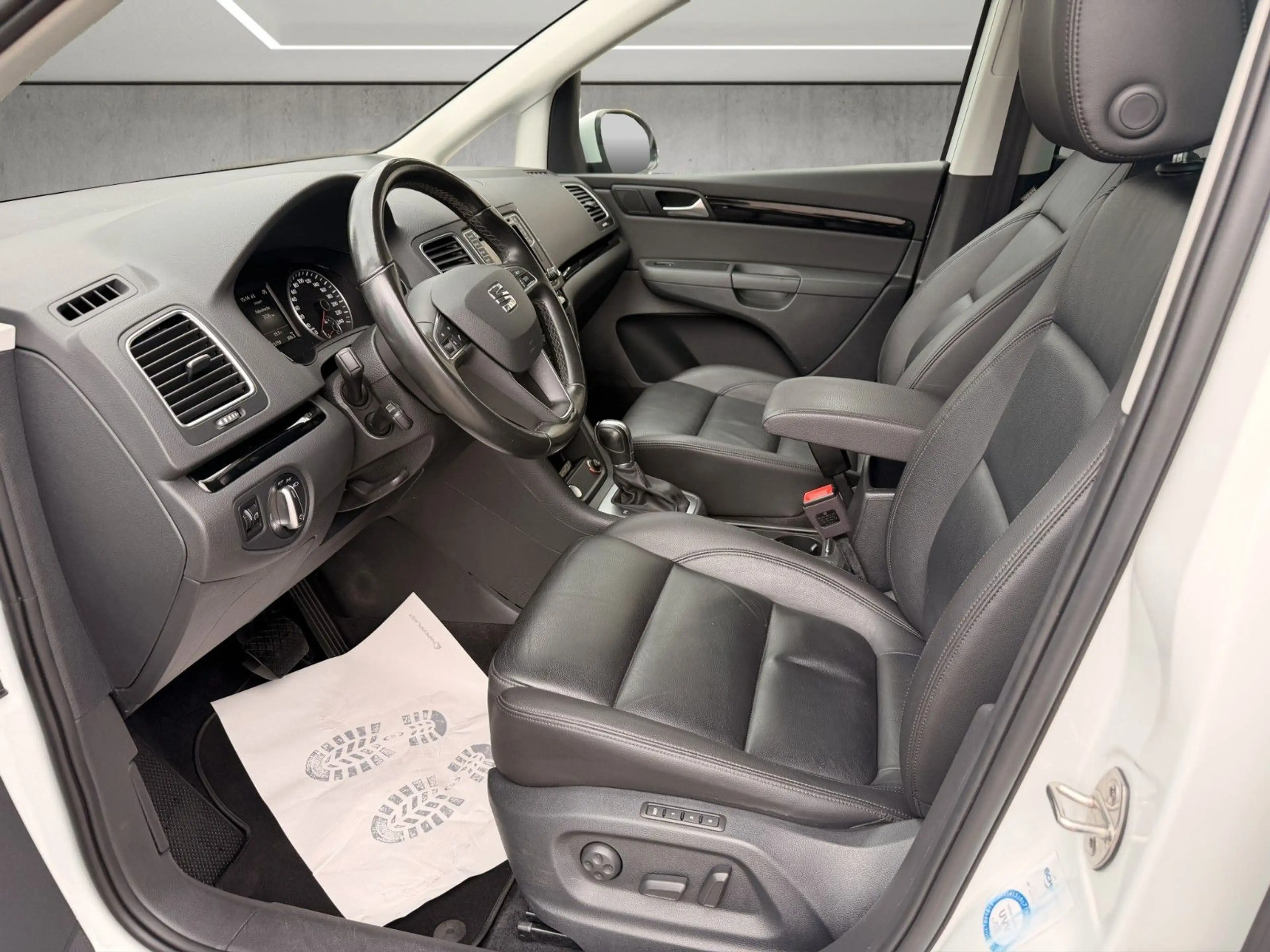 SEAT Alhambra Style 2.0 TDI Automatik*7-Sitzer*NAVI* — photo 8
