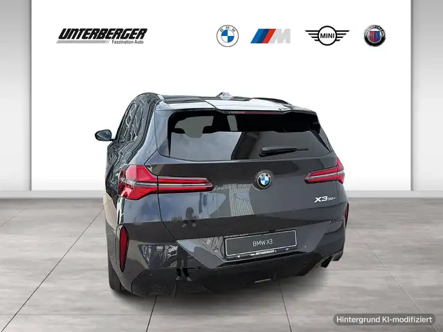 BMW X3 view 12