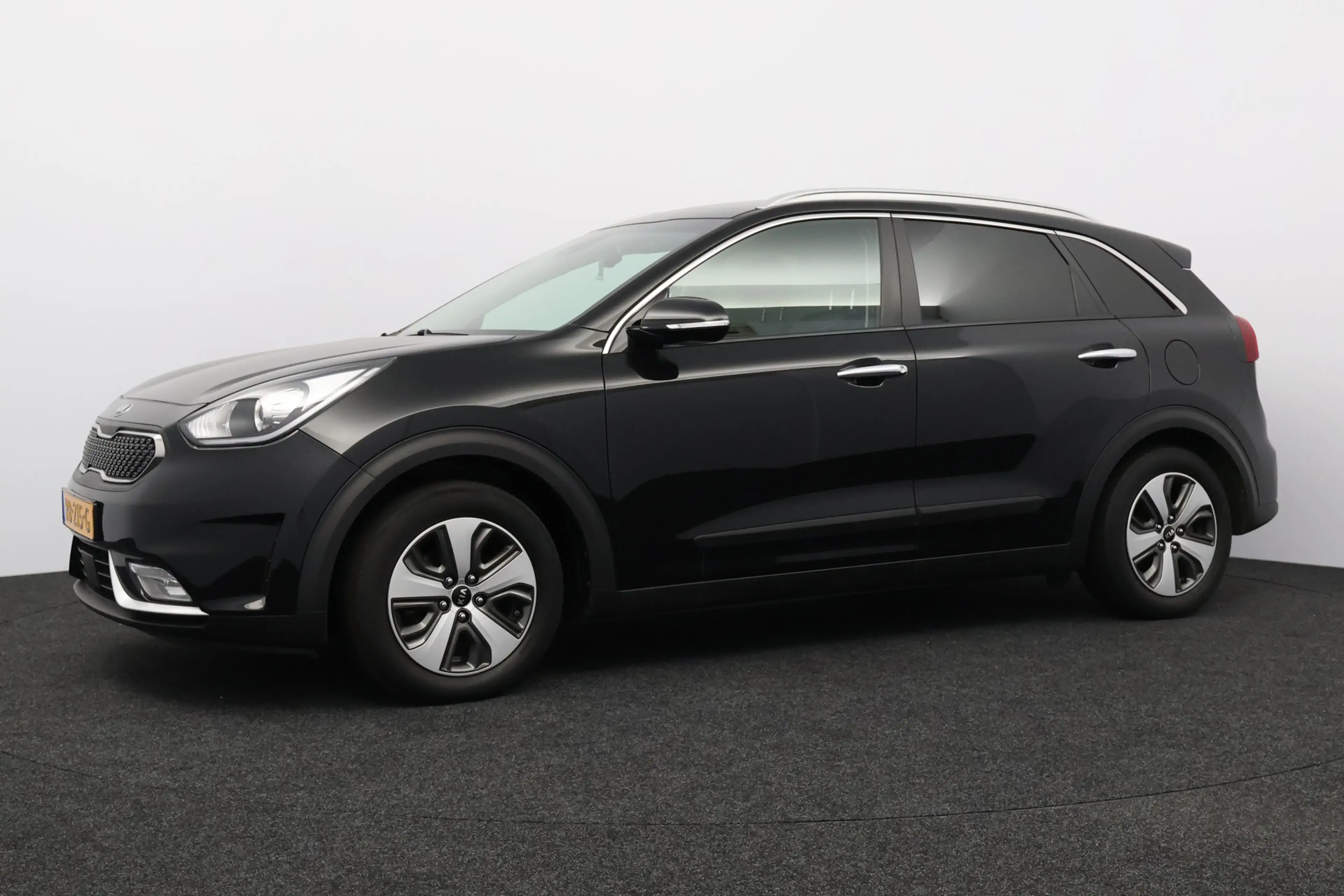 Kia Niro 1.6 GDi Hybrid DynamicLine/ Automaat/ Half-Leder/ — photo 3