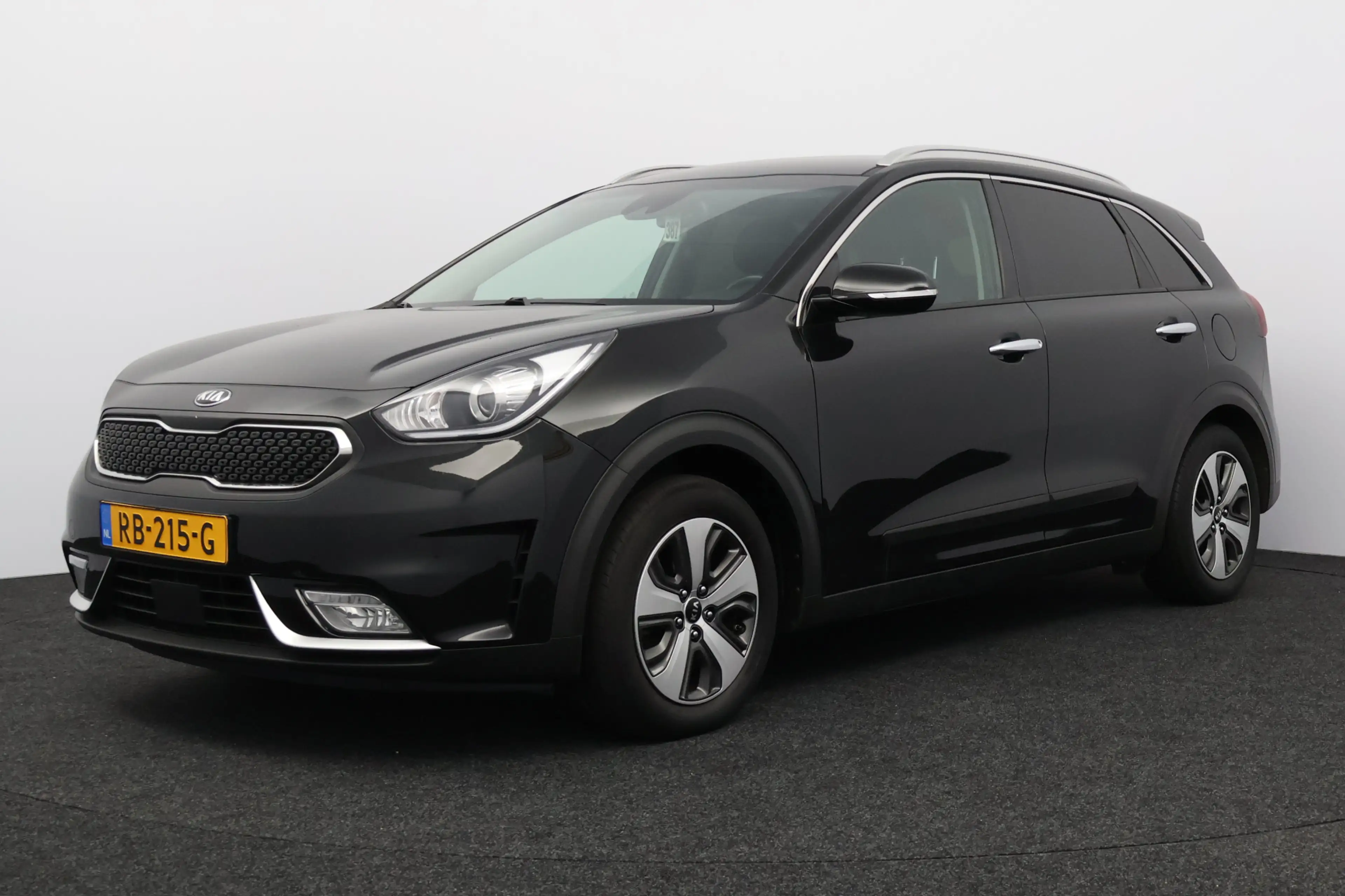 Kia Niro 1.6 GDi Hybrid DynamicLine/ Automaat/ Half-Leder/ — photo 2