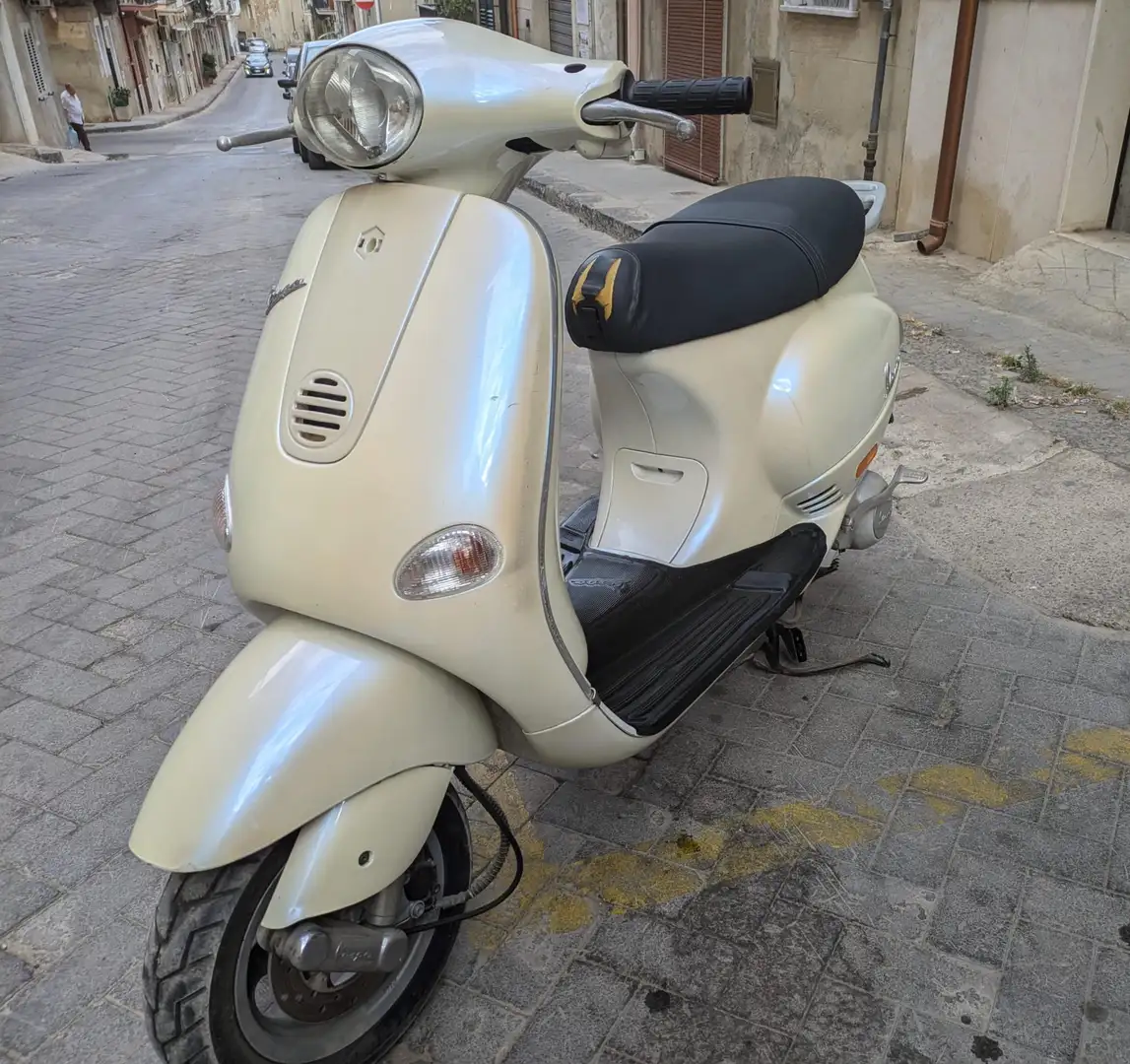 Piaggio ET 4 Белый - 1