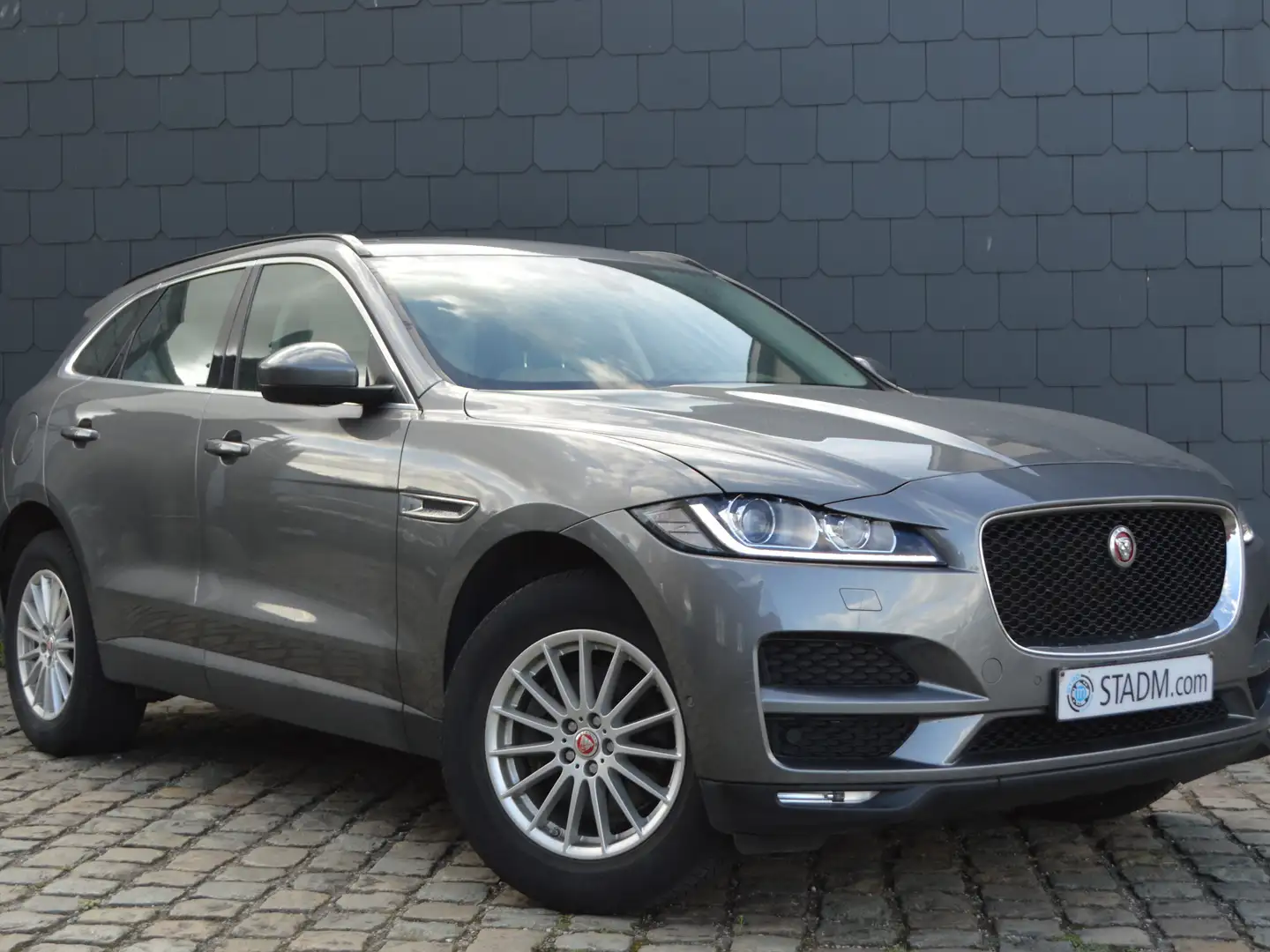 Jaguar F-Pace 🛑🆕🛑F-Pace 2.0 Prestige 1HND CARPAS CARNET Zwart - 1