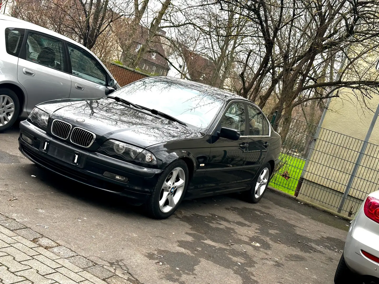 BMW 323 Bmw e46 323i Schwarz - 2