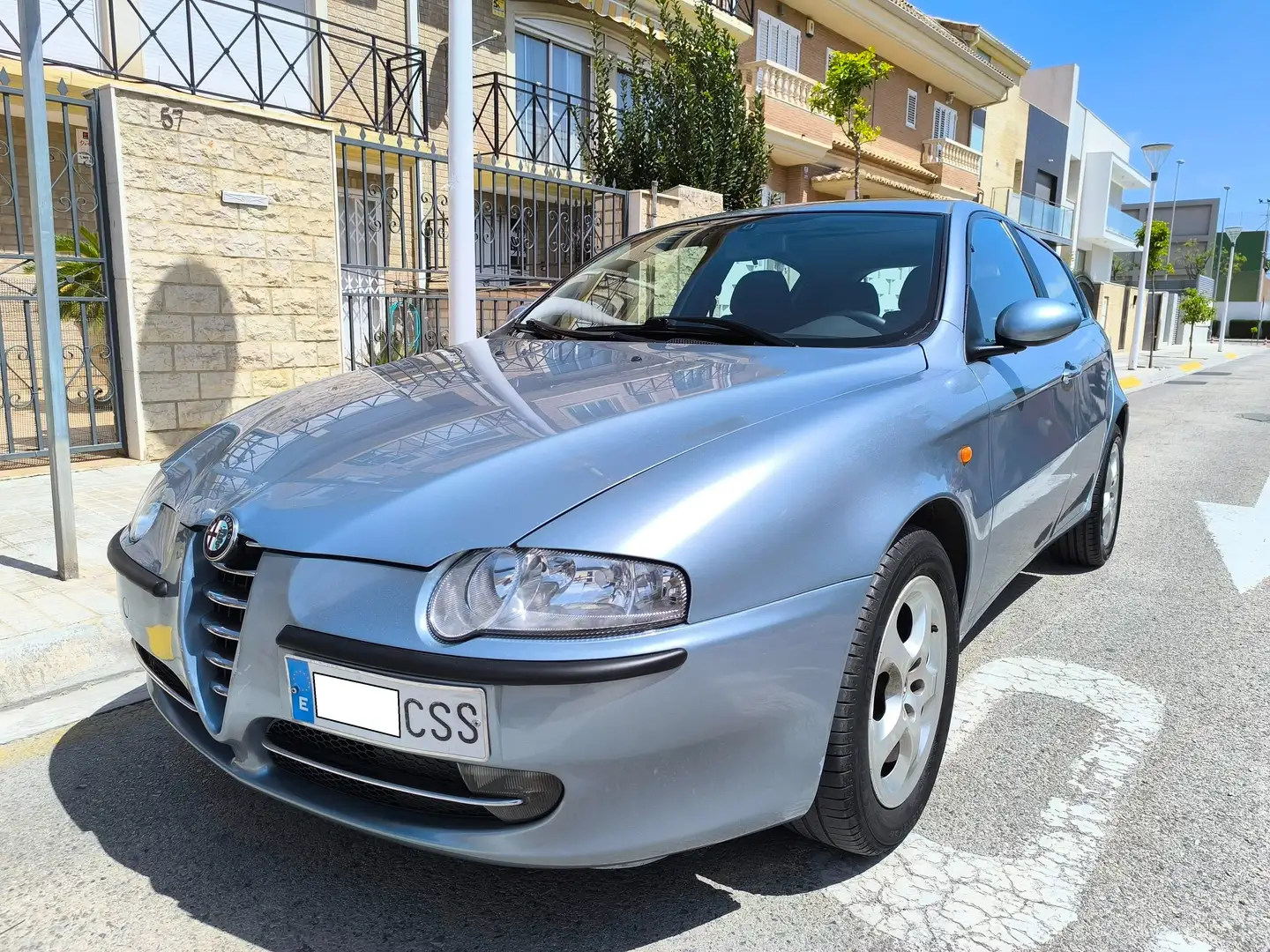 Alfa Romeo 147 1.6 Distinctive Синій - 2