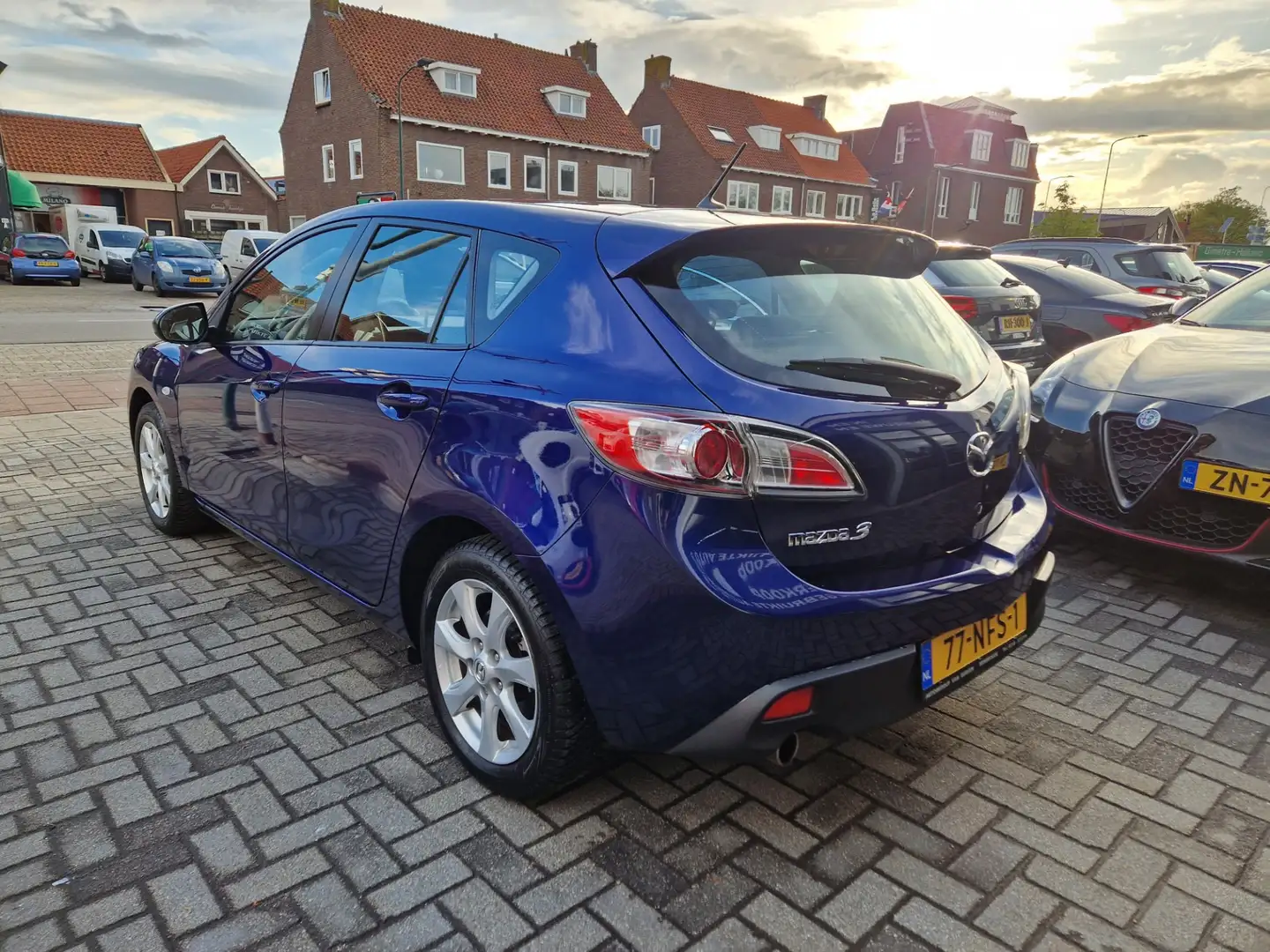 Mazda 3 2.0 Limited Automaat,Trekhaak,Airco,Cruise control Blue - 2
